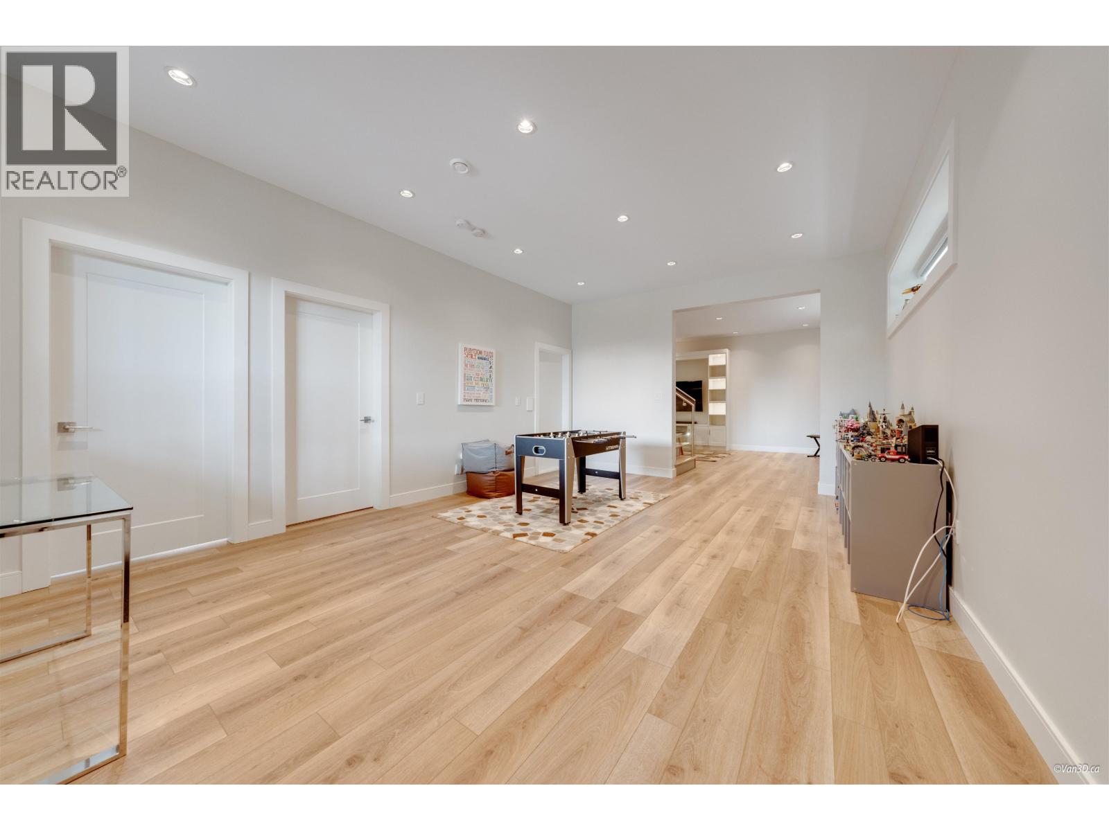 8008 13th Avenue, Burnaby, British Columbia  V3N 2G2 - Photo 24 - R3094643