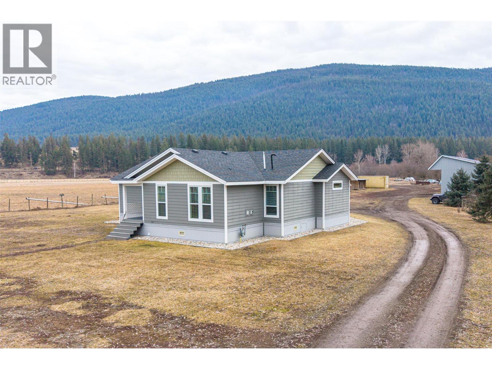 64 Bloom Road, Lumby, British Columbia  V0E 2G7 - Photo 7 - 10378515