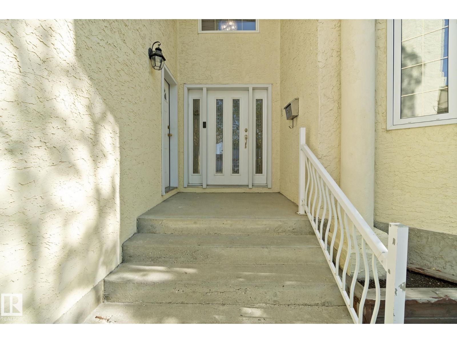 3676 30 St Nw, Edmonton, Alberta  T6T 1K3 - Photo 4 - E4476651