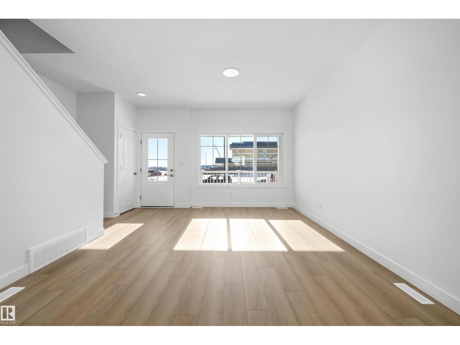 18808 28 Av Nw, Edmonton, Alberta  T6M 3J1 - Photo 6 - E4476652