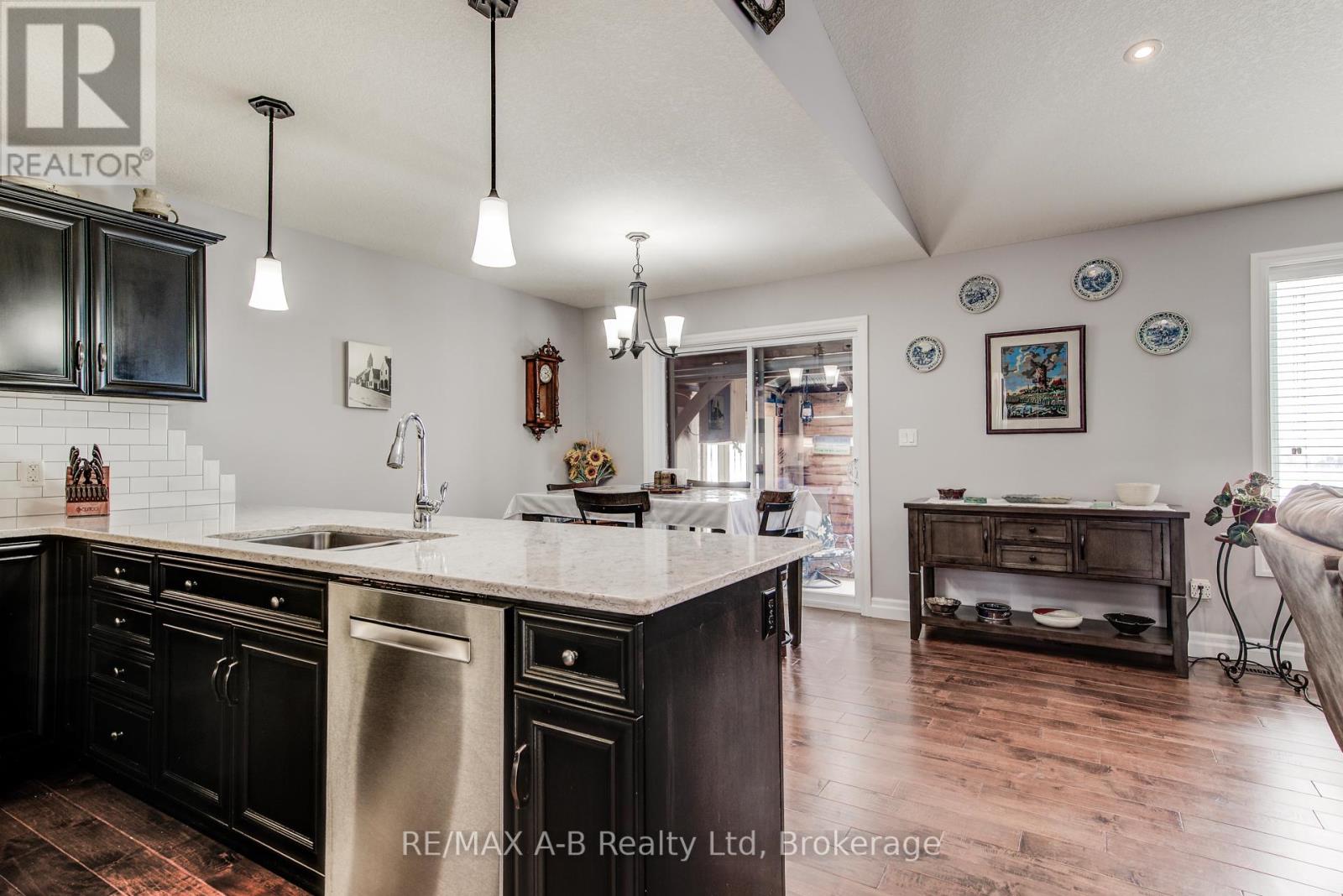 199 Liebler Street, East Zorra-Tavistock (Tavistock), Ontario  N0B 2R0 - Photo 21 - X12778842