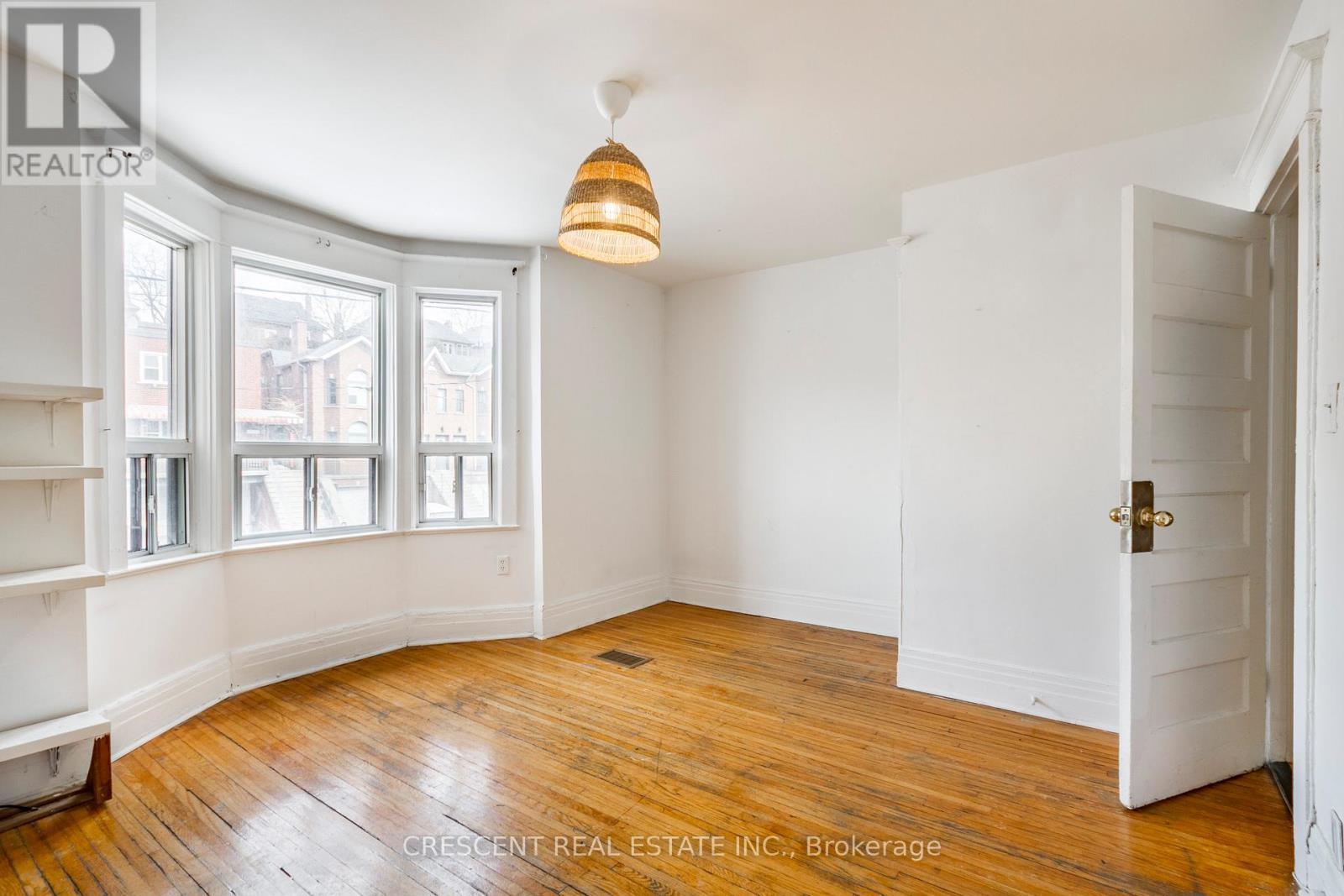 Upper - 1057 Davenport Road, Toronto, Ontario  M6G 2C2 - Photo 13 - C12800456