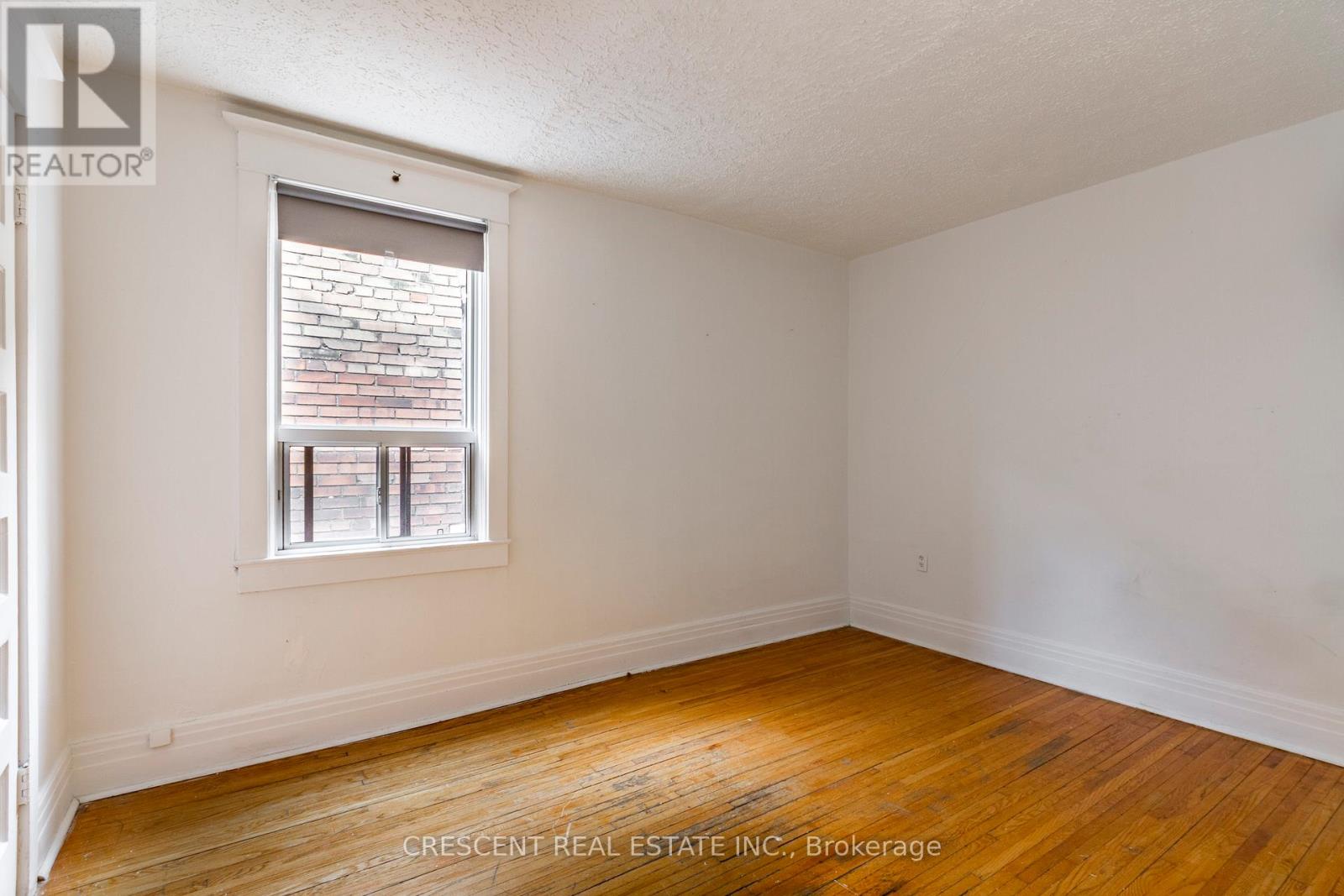 Upper - 1057 Davenport Road, Toronto, Ontario  M6G 2C2 - Photo 9 - C12800456