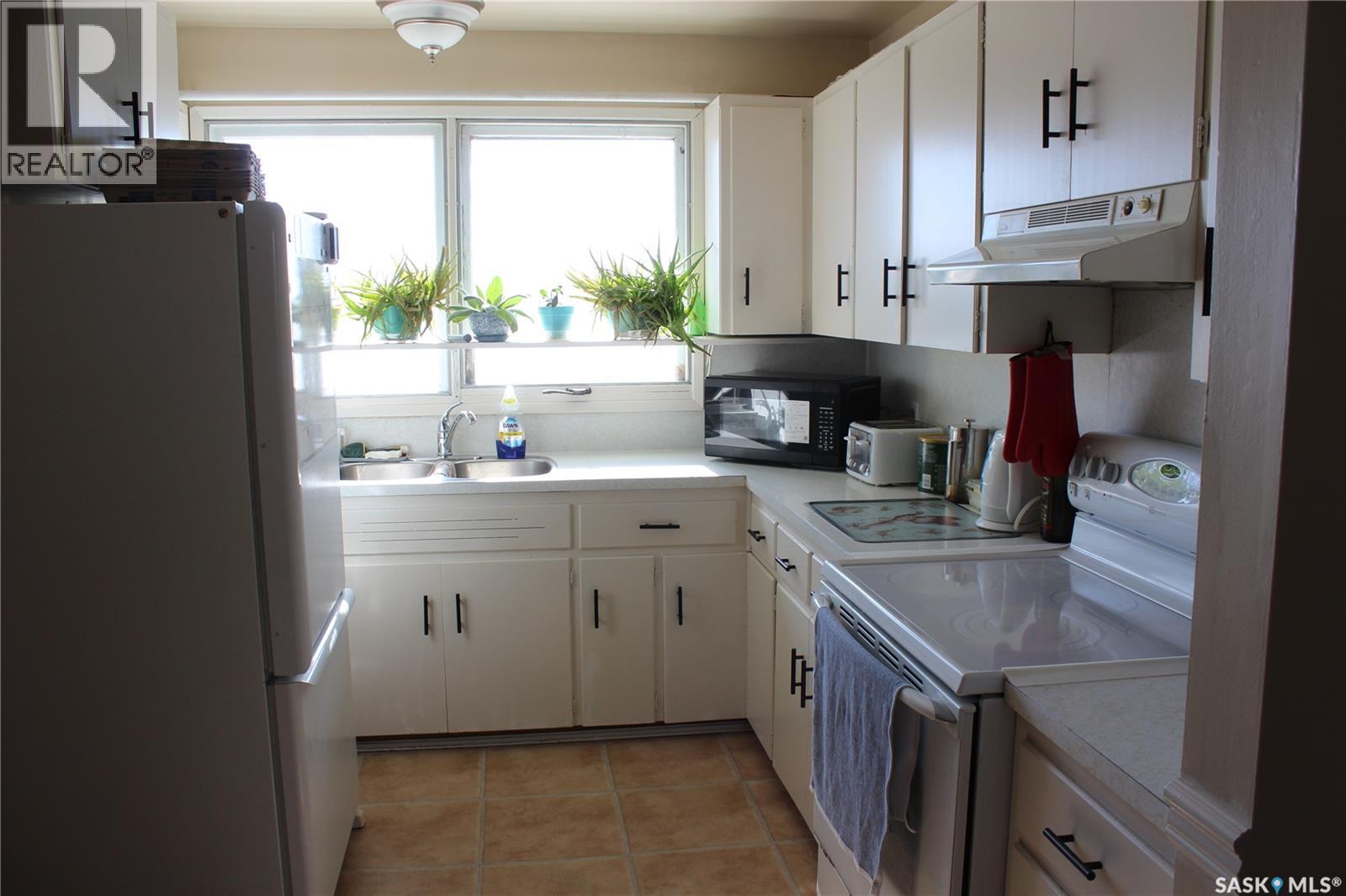 Farstad Acreage, Coalfields Rm No. 4, Saskatchewan  S0C 0M0 - Photo 3 - SK030052