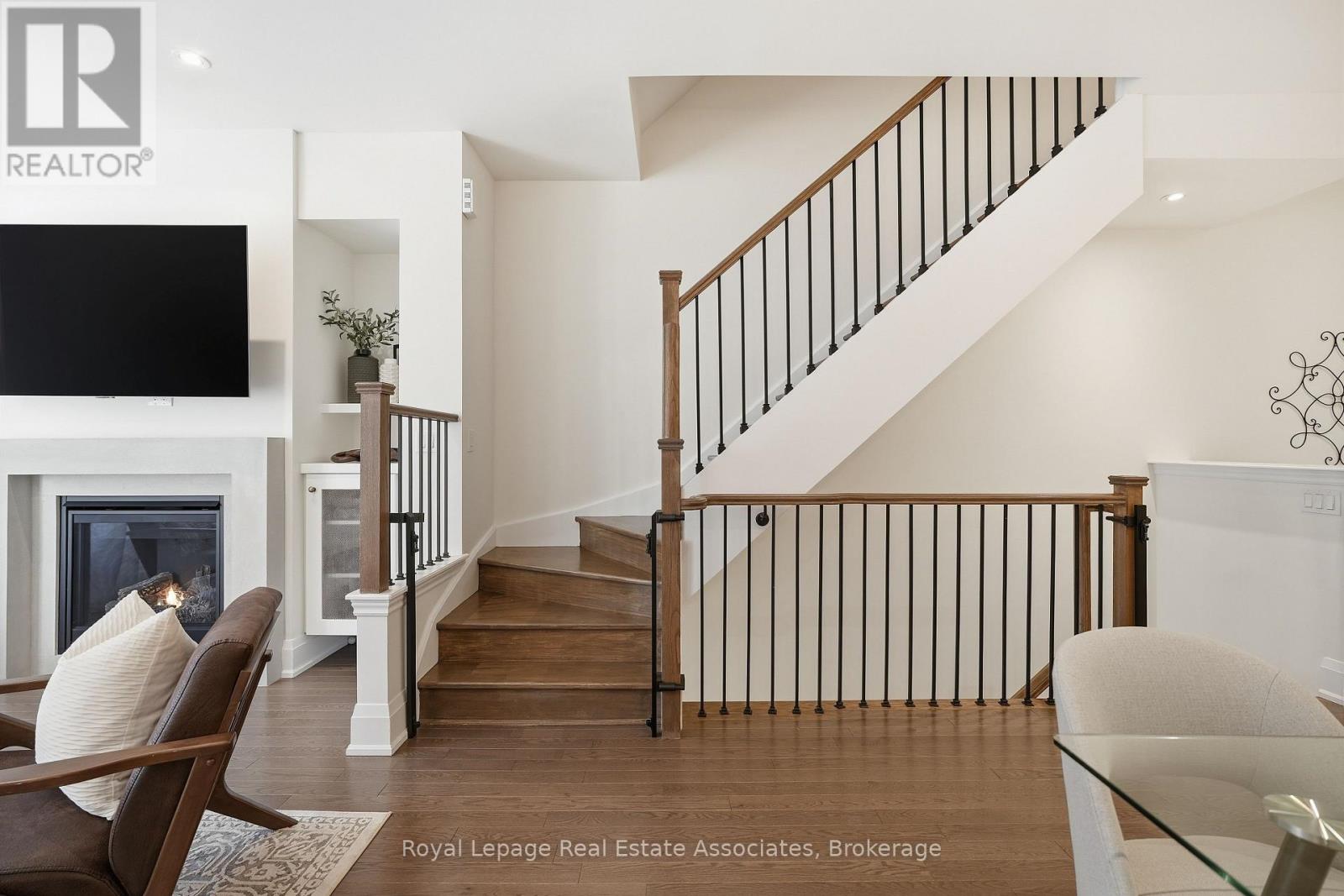 57 - 75 Elder Avenue, Toronto, Ontario  M8W 0B8 - Photo 16 - W12729524