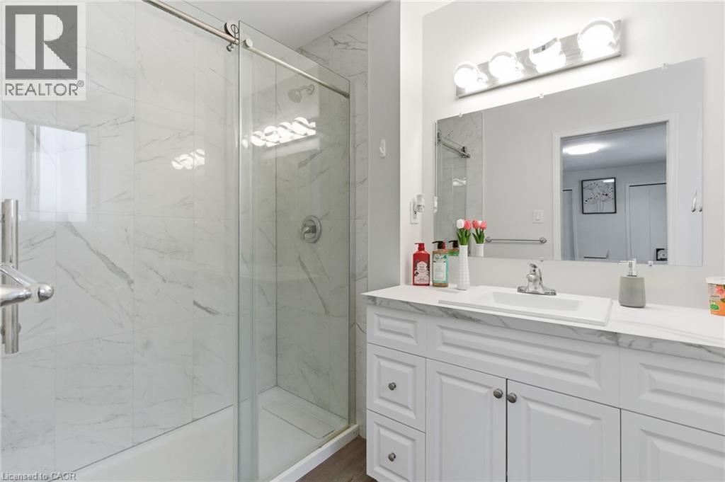 590 Canewood Crescent Unit# Main, Waterloo, Ontario  N2L 5P5 - Photo 7 - 40810933