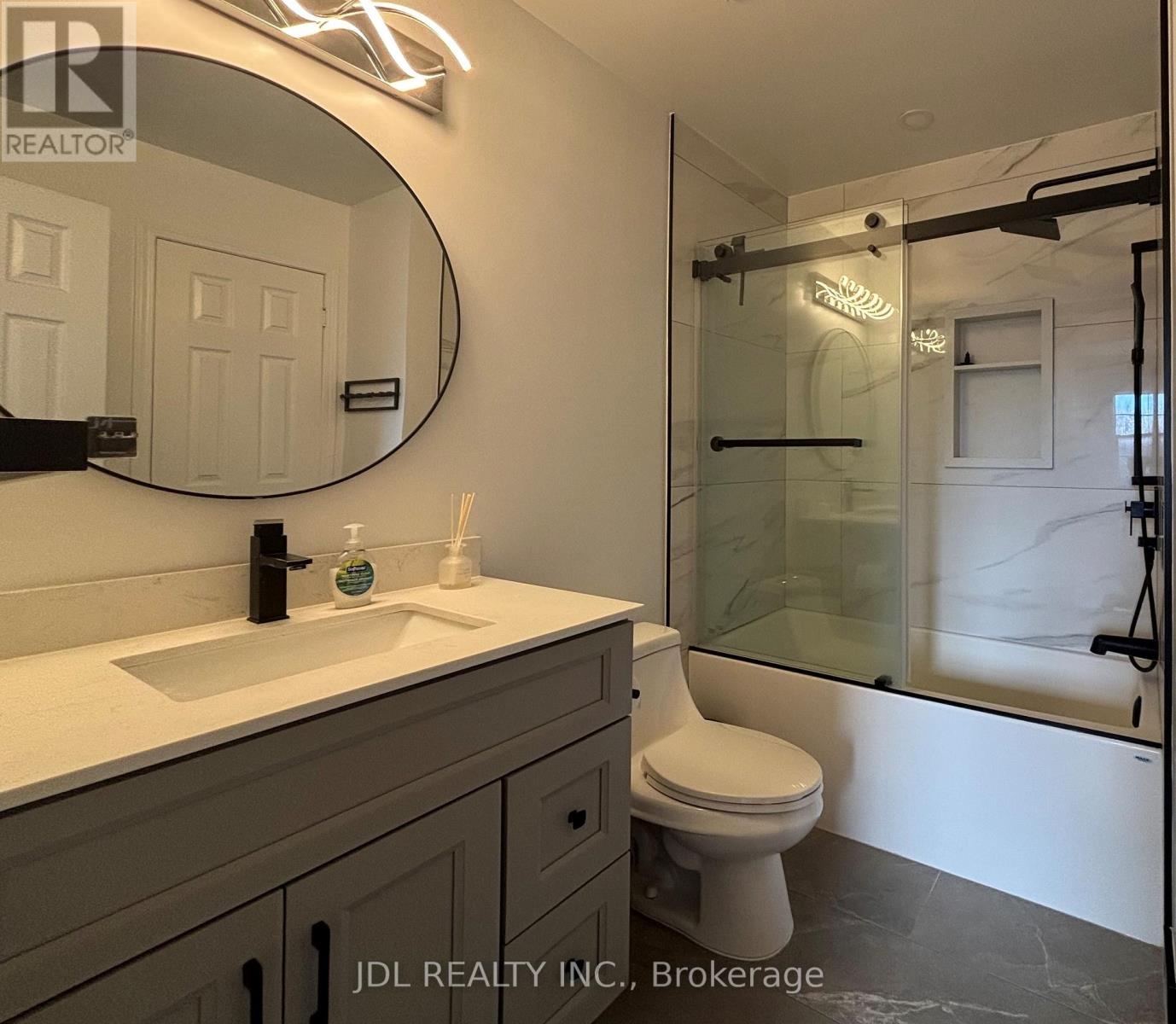 557 Bondi Avenue, Newmarket, Ontario  L3Y 8R5 - Photo 12 - N12864230