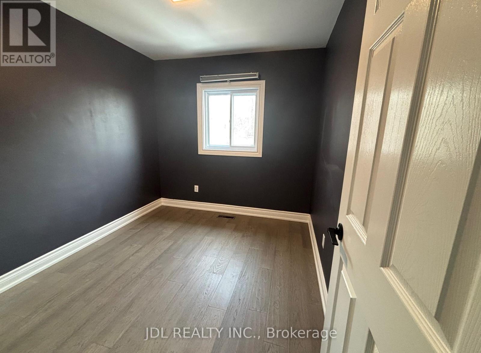 557 Bondi Avenue, Newmarket, Ontario  L3Y 8R5 - Photo 14 - N12864230