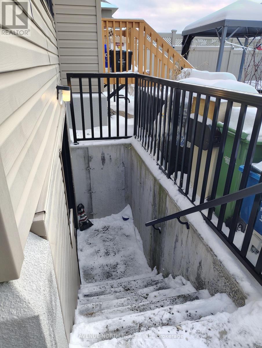 B - 339 Sugar Pine Crescent, Ottawa, Ontario  K2M 0H6 - Photo 2 - X12864298