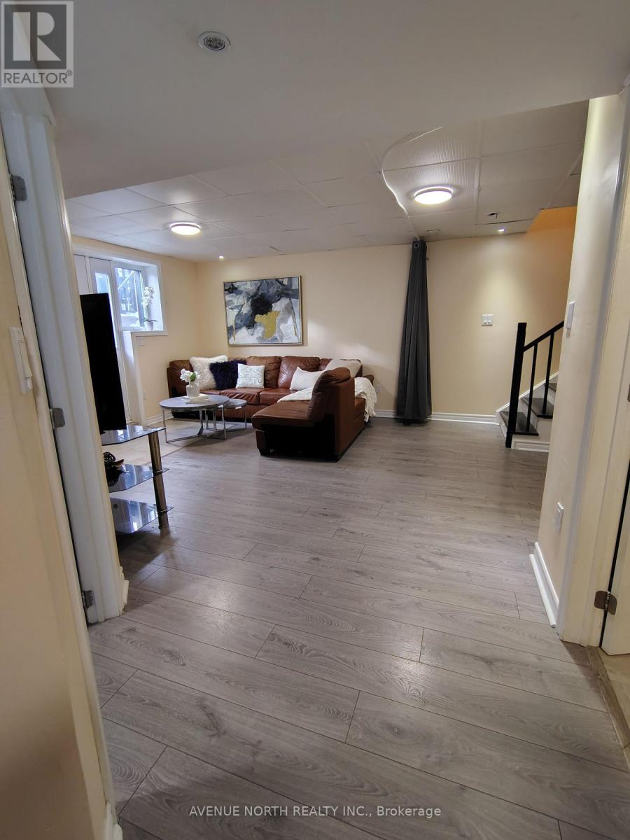 B - 339 Sugar Pine Crescent, Ottawa, Ontario  K2M 0H6 - Photo 3 - X12864298