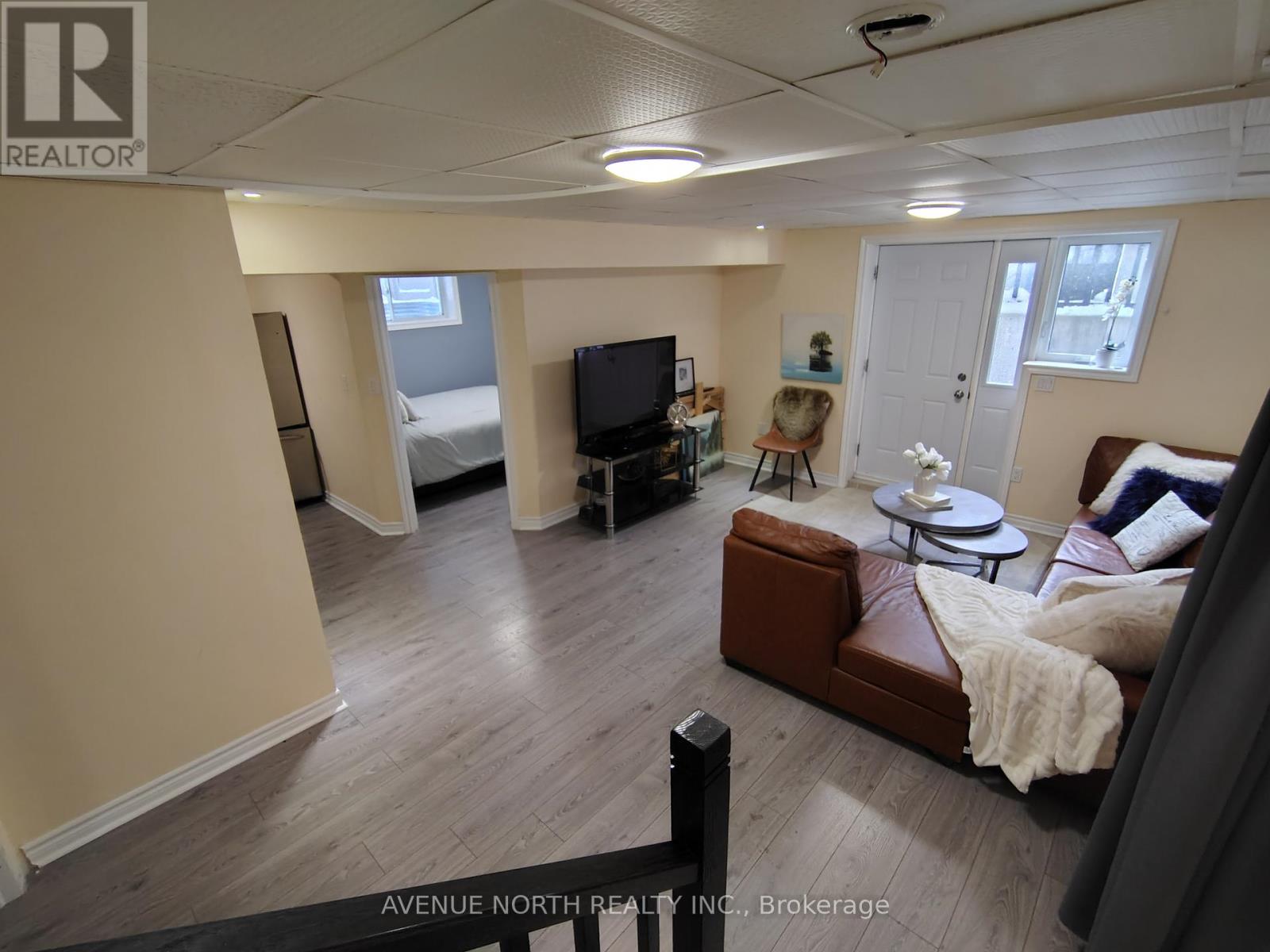 B - 339 Sugar Pine Crescent, Ottawa, Ontario  K2M 0H6 - Photo 7 - X12864298