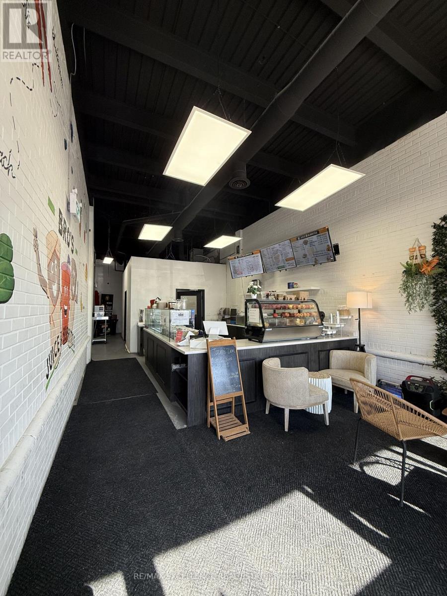 10 - 65 Braydon Boulevard, Brampton, Ontario  L6P 2S4 - Photo 9 - W12864216