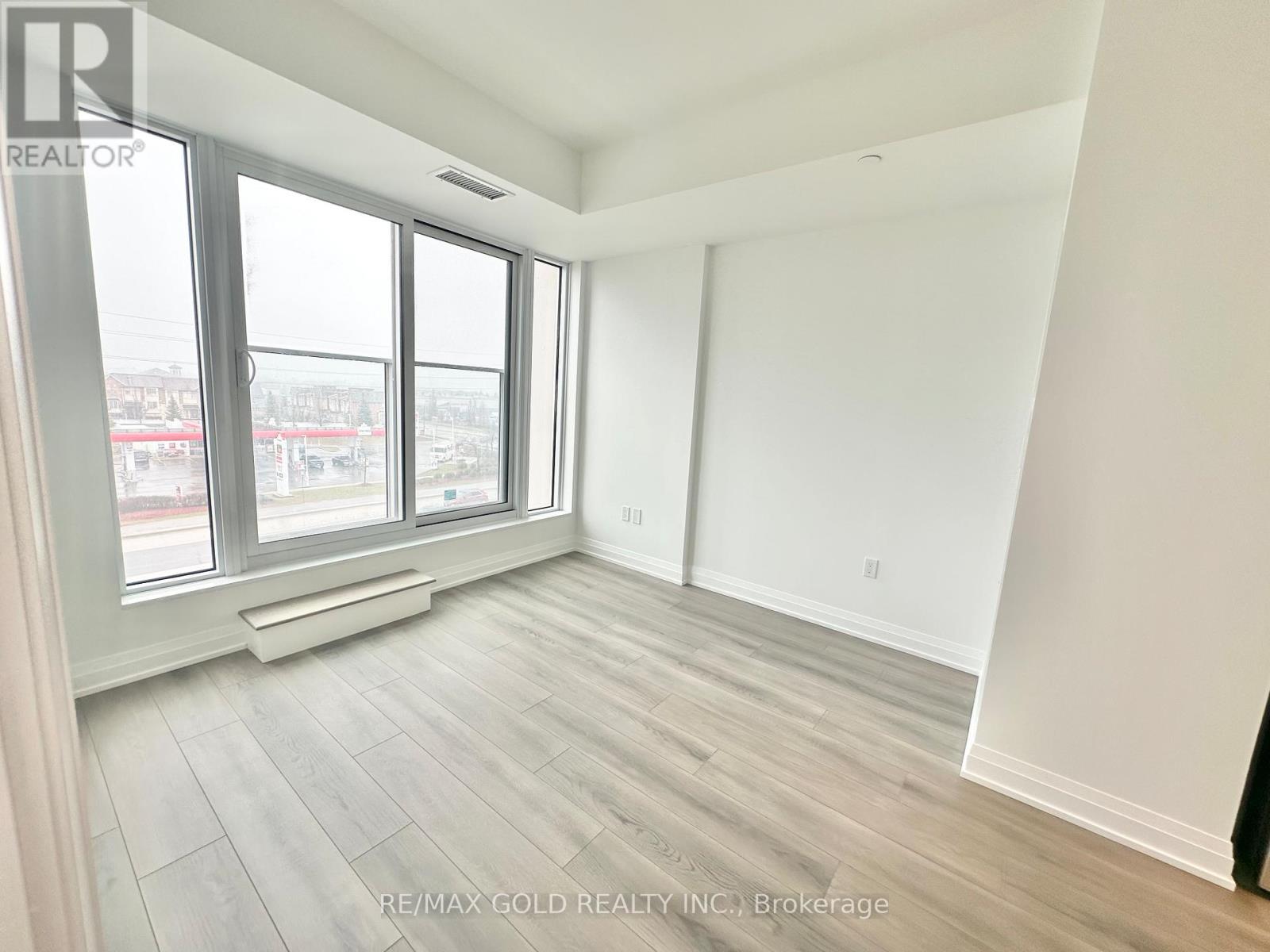 410 - 412 Silver Maple Road, Oakville, Ontario  L6H 7X8 - Photo 13 - W12864254