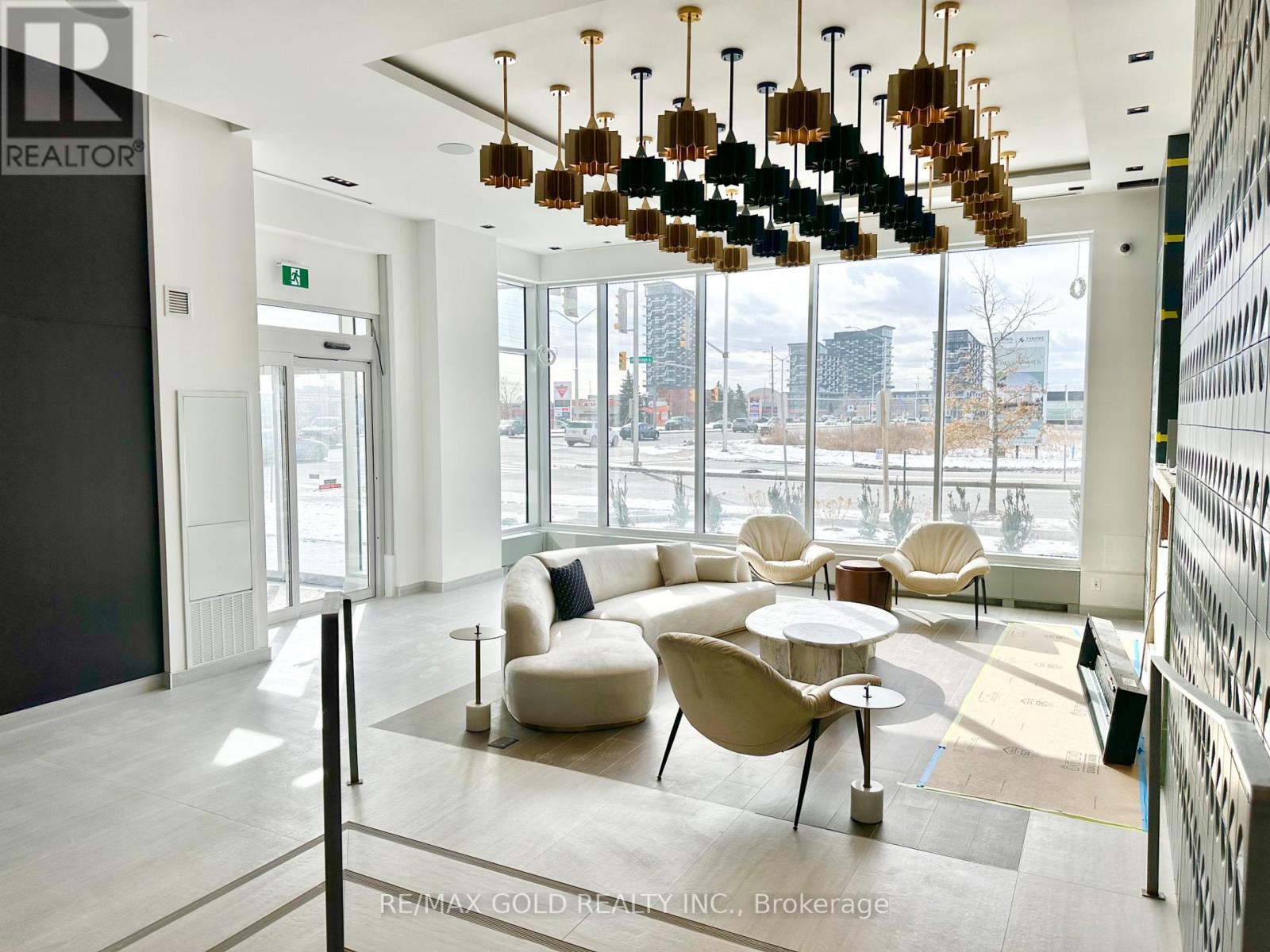 410 - 412 Silver Maple Road, Oakville, Ontario  L6H 7X8 - Photo 6 - W12864254