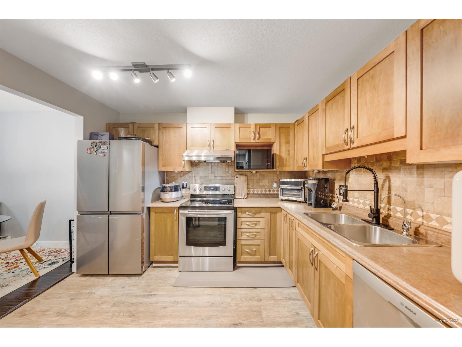 405 9688 148 Street, Surrey, British Columbia  V3R 0W2 - Photo 7 - R3097419