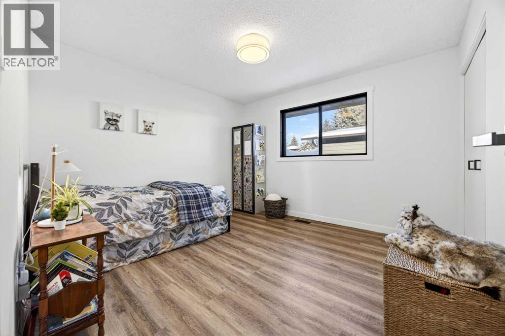 7103 Bow Crescent Nw, Calgary, Alberta  T3B 2C9 - Photo 28 - A2287821