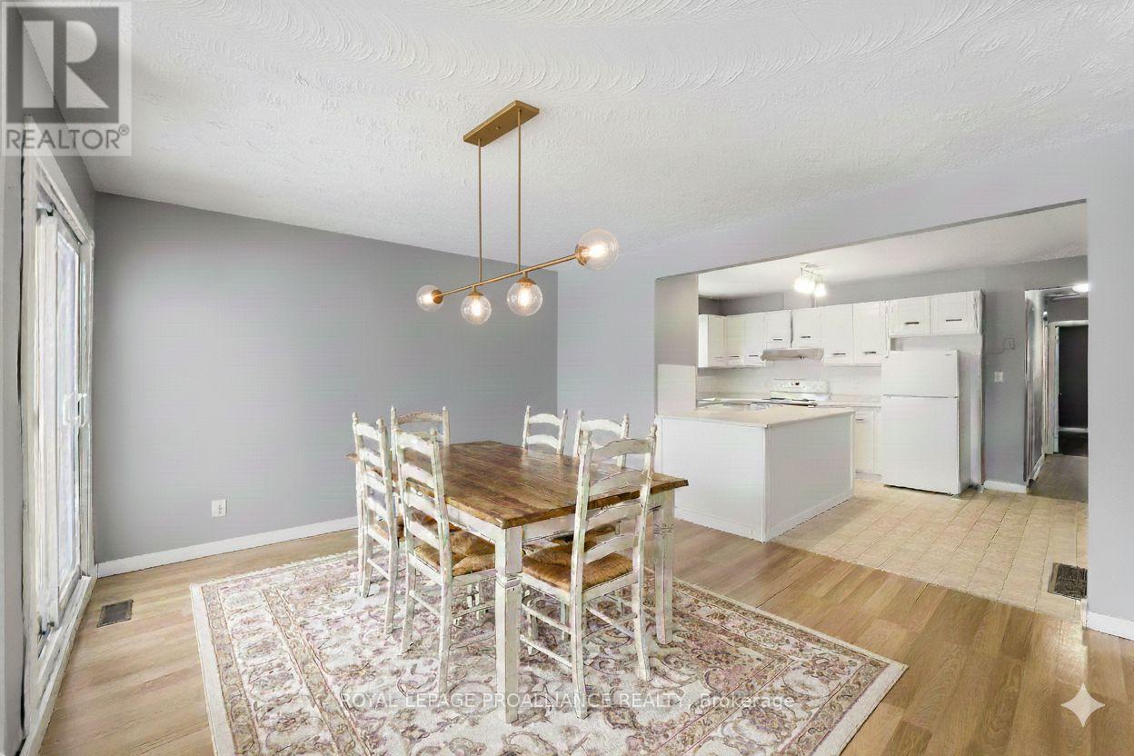 B - 32 James Street W, Cobourg, Ontario  K9A 2J9 - Photo 2 - X12776342