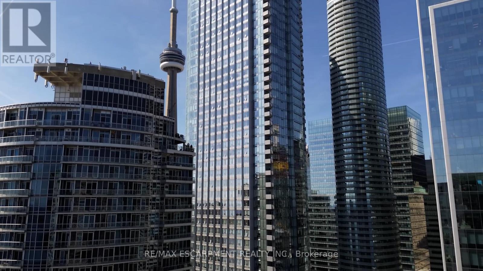 5512 - 10 York Street, Toronto, Ontario  M5J 0E1 - Photo 2 - C12864320