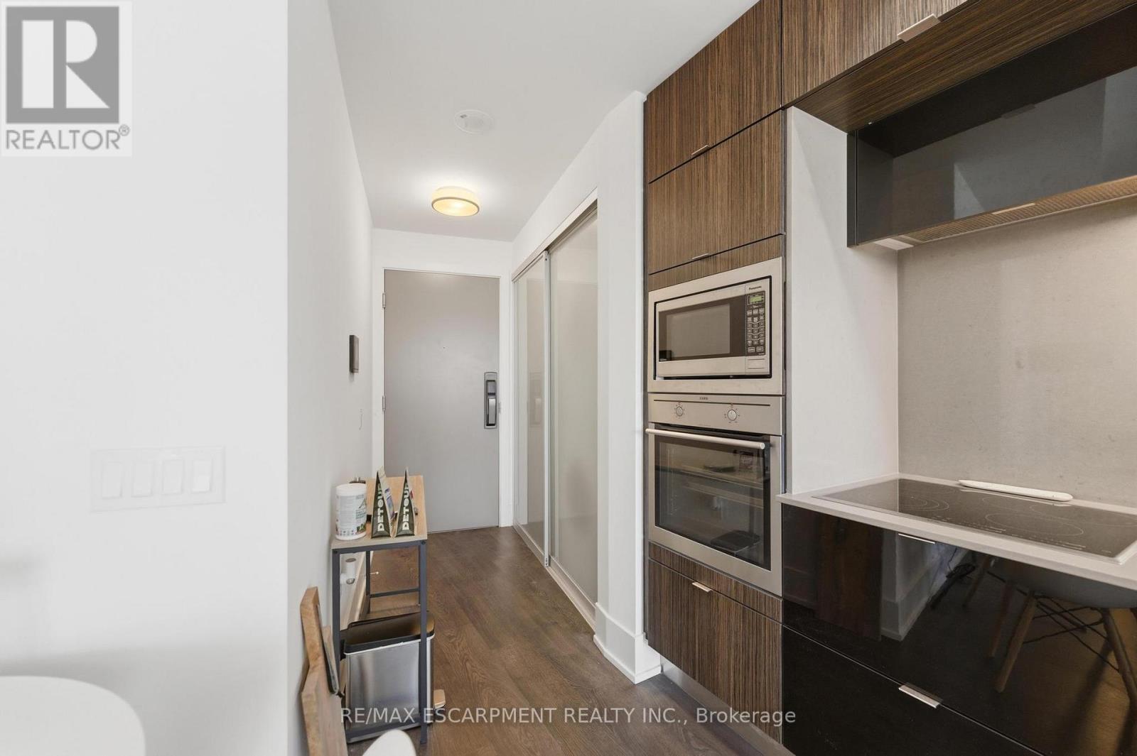 5512 - 10 York Street, Toronto, Ontario  M5J 0E1 - Photo 28 - C12864320