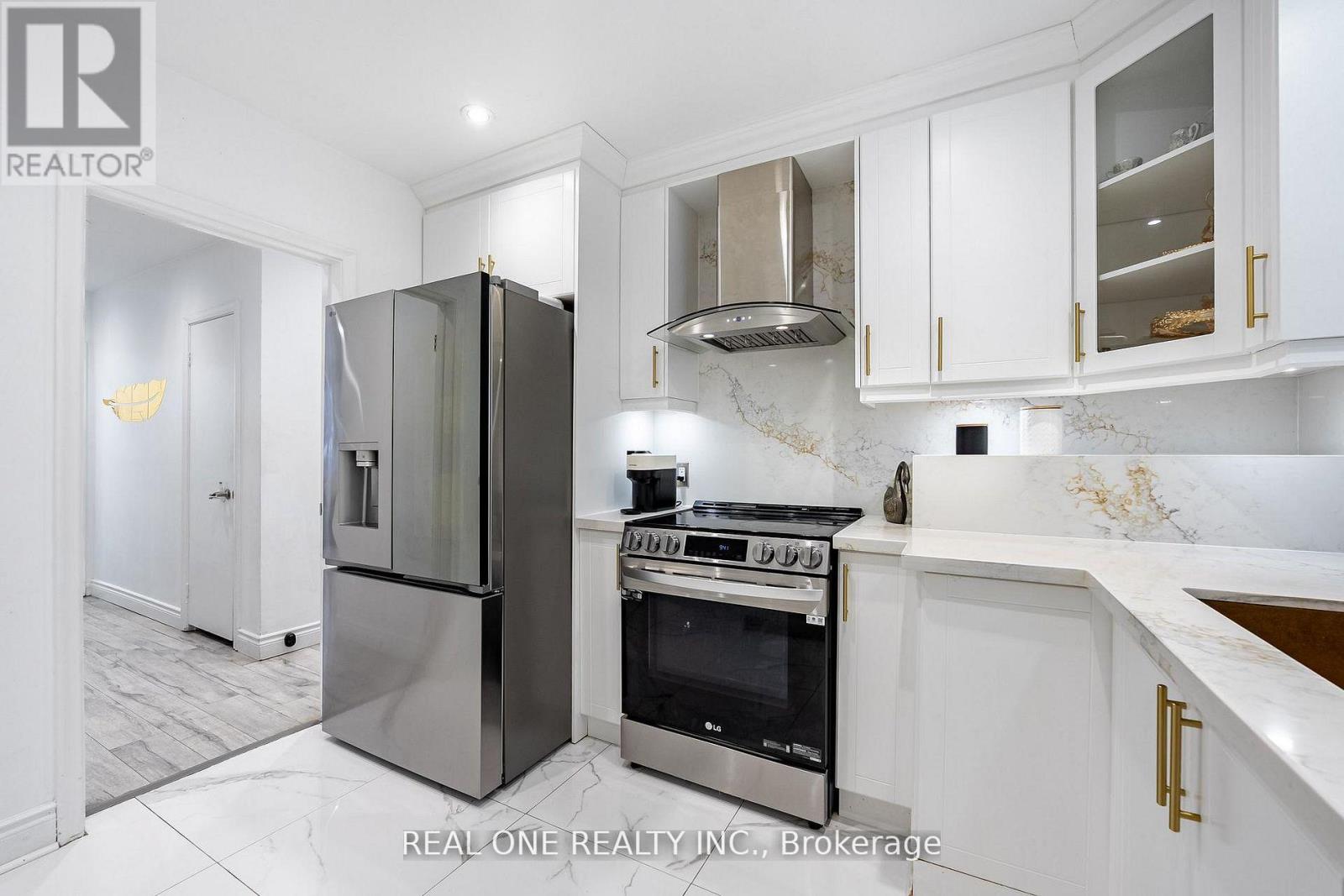 18 Courton Drive, Toronto, Ontario  M1R 1K8 - Photo 10 - E12864334