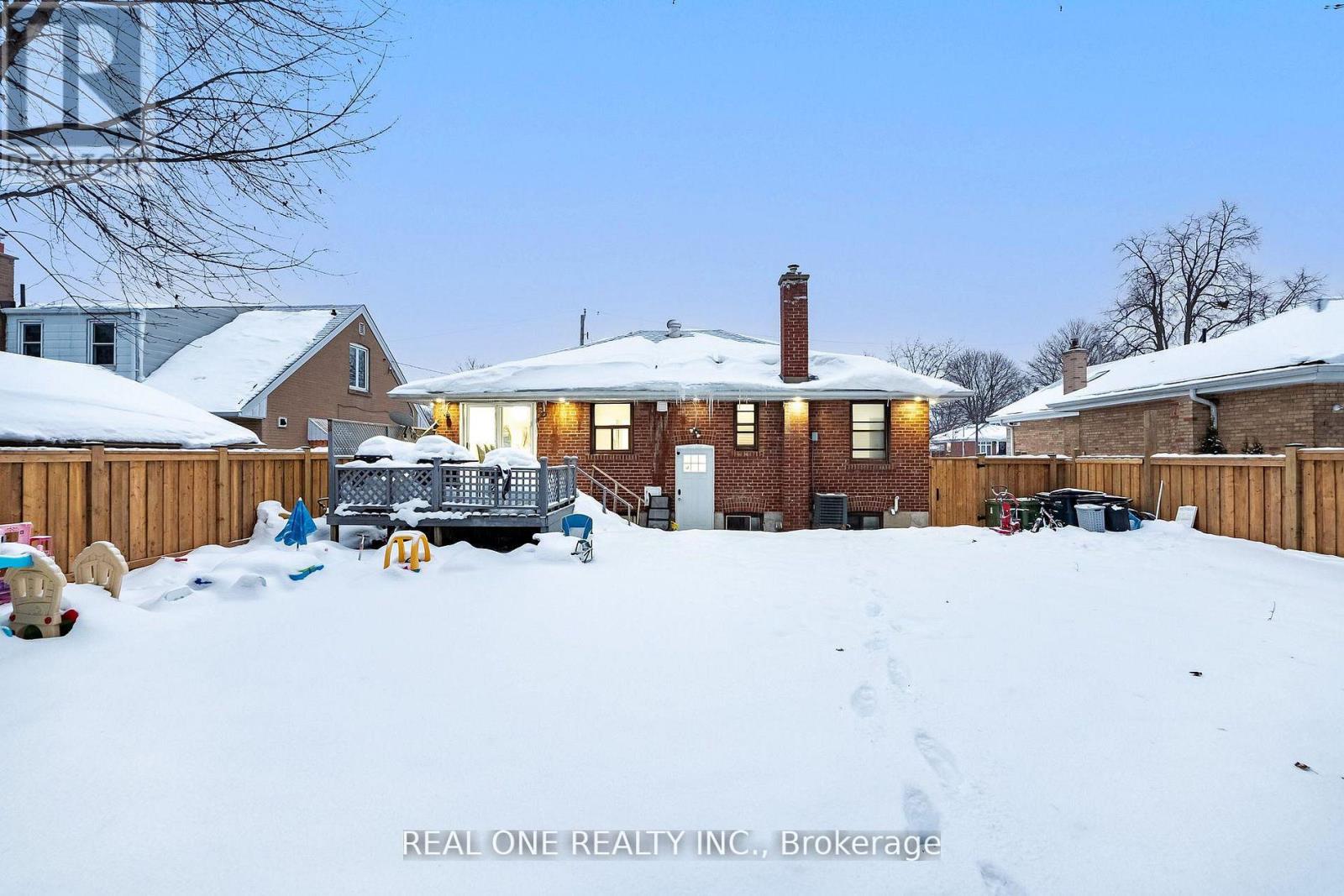 18 Courton Drive, Toronto, Ontario  M1R 1K8 - Photo 29 - E12864334