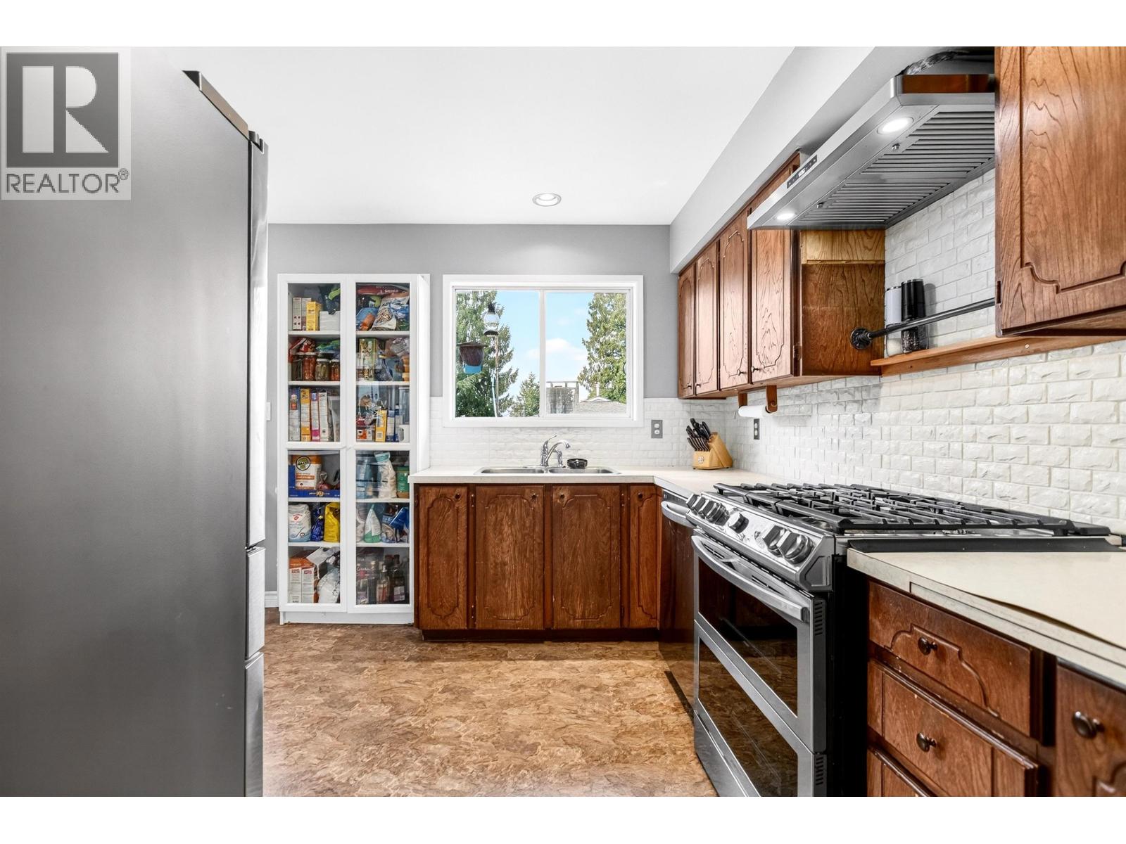 21875 124 Avenue, Maple Ridge, British Columbia  V2X 4J1 - Photo 11 - R3097755