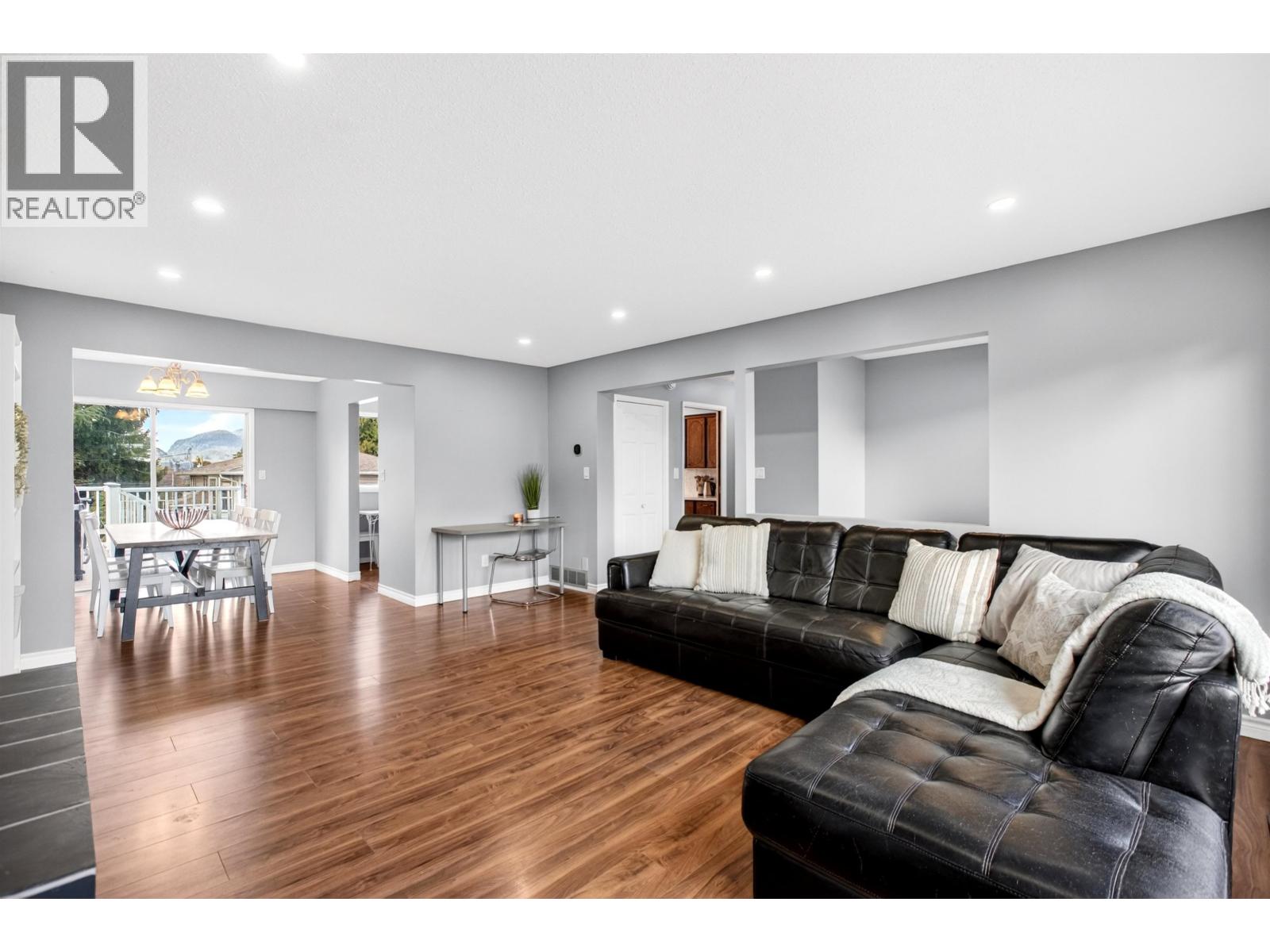 21875 124 Avenue, Maple Ridge, British Columbia  V2X 4J1 - Photo 4 - R3097755