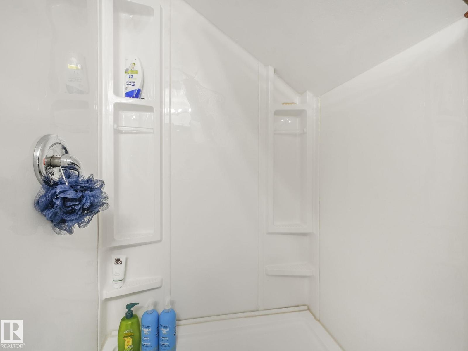 9638 106 Av Nw, Edmonton, Alberta  T5H 0N4 - Photo 35 - E4476654