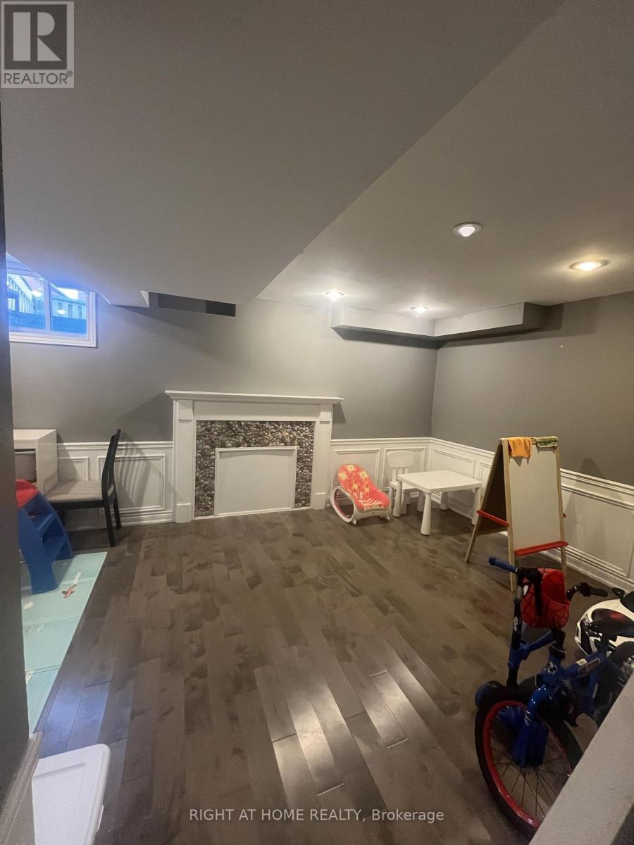 5266 Fairford Crescent, Mississauga, Ontario  L5V 1Z9 - Photo 12 - W12864282