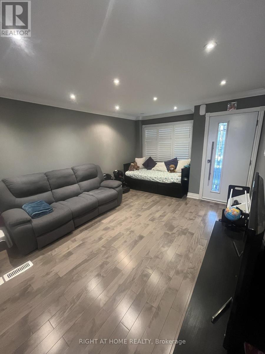 5266 Fairford Crescent, Mississauga, Ontario  L5V 1Z9 - Photo 23 - W12864282