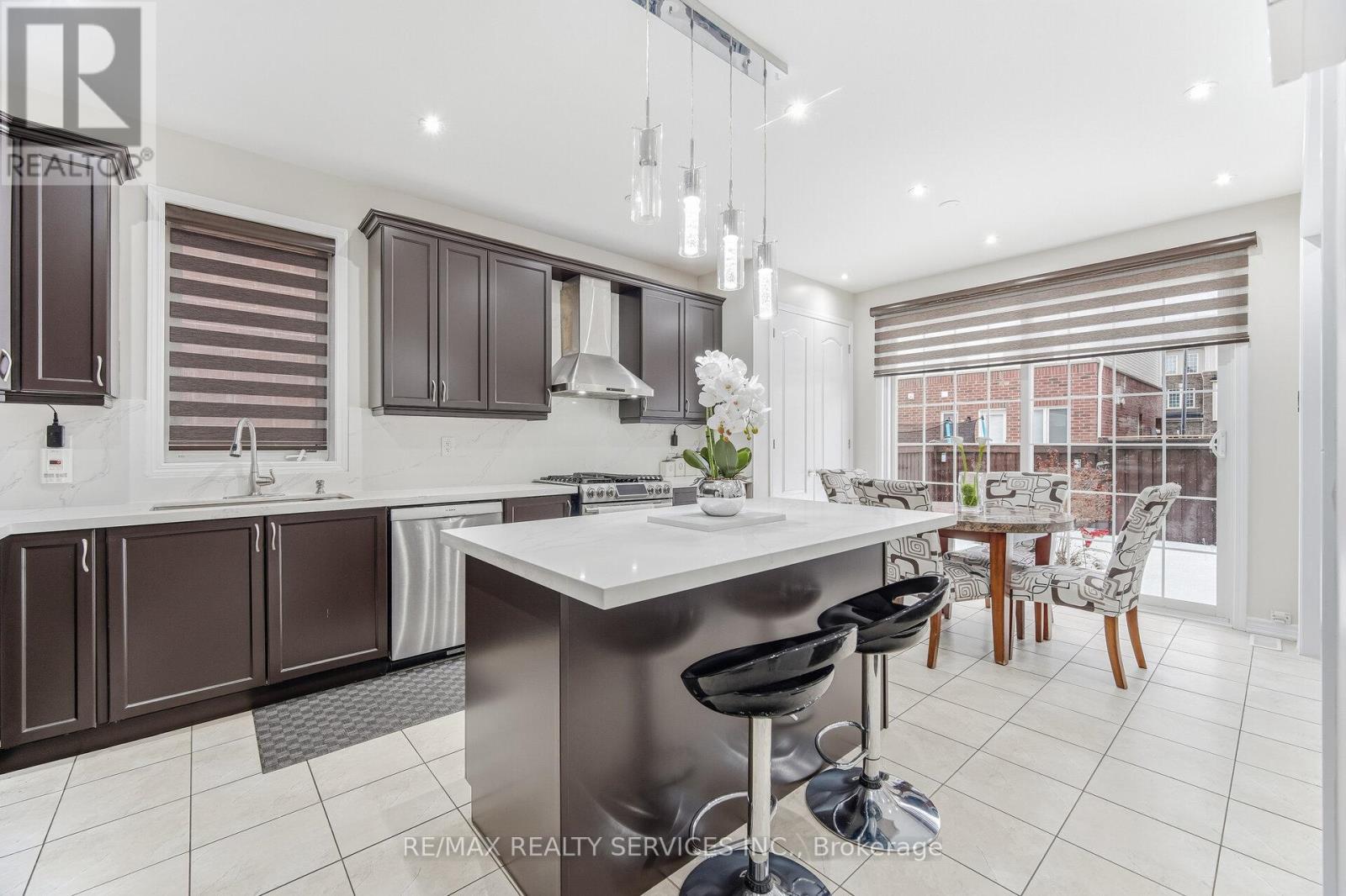 28 Enford Crescent, Brampton, Ontario  L7A 4C7 - Photo 13 - W12864316