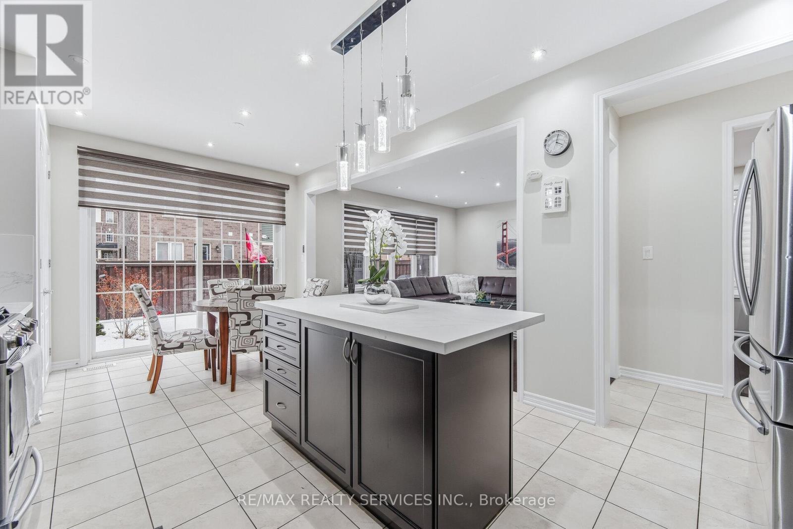 28 Enford Crescent, Brampton, Ontario  L7A 4C7 - Photo 15 - W12864316