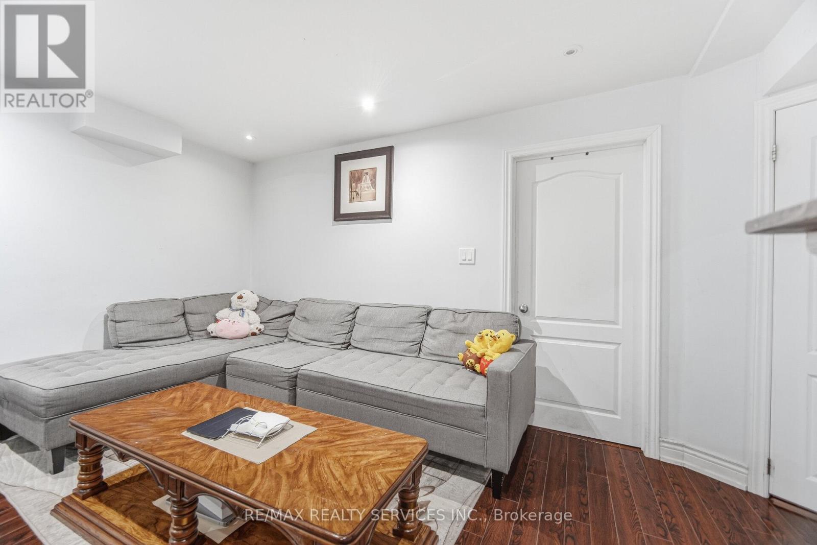 28 Enford Crescent, Brampton, Ontario  L7A 4C7 - Photo 41 - W12864316