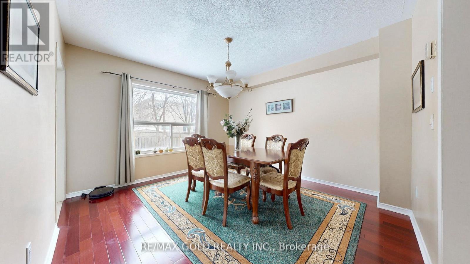 5 Sir David Place, Brampton, Ontario  L7A 2E4 - Photo 10 - W12864322