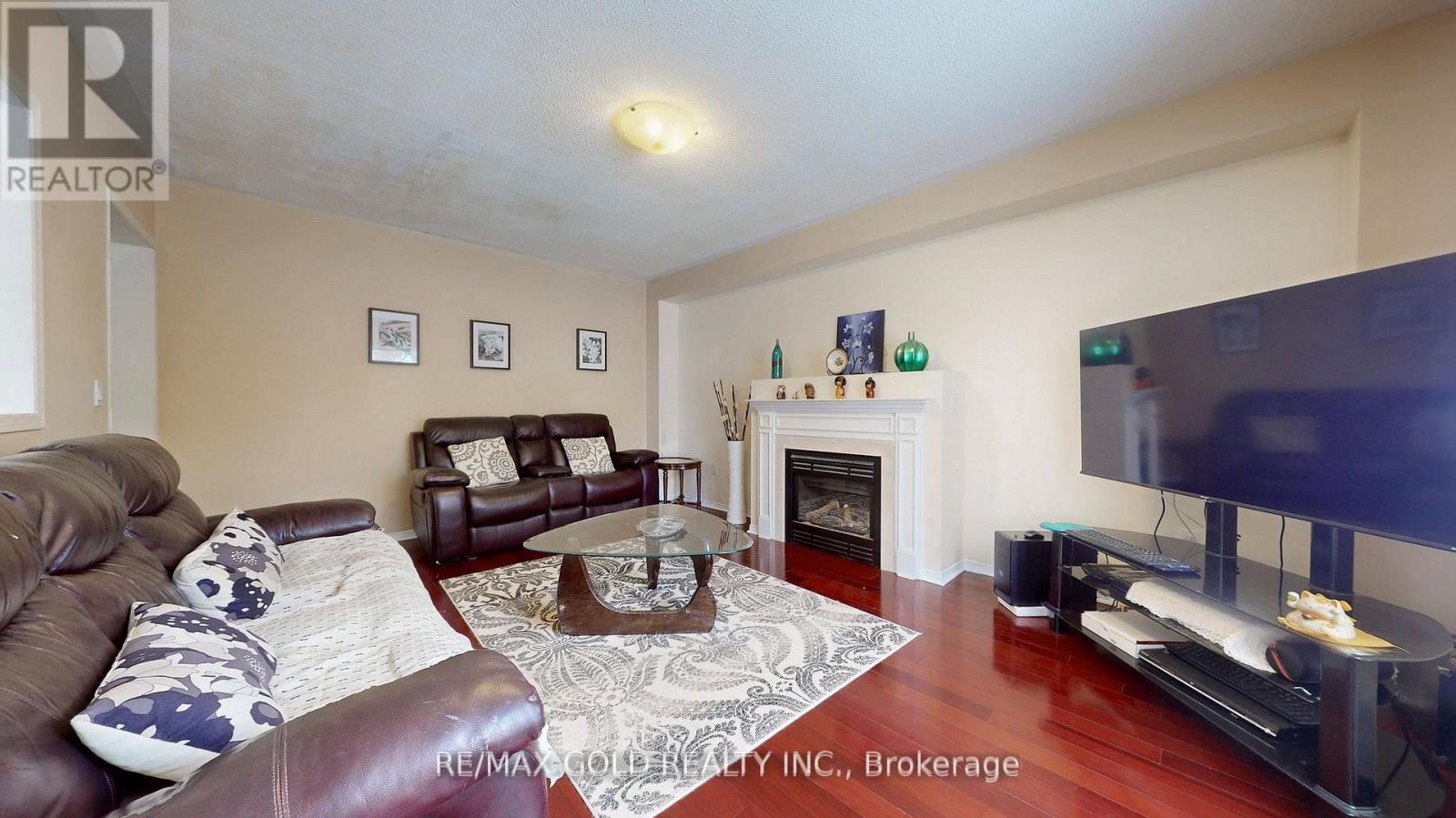 5 Sir David Place, Brampton, Ontario  L7A 2E4 - Photo 14 - W12864322