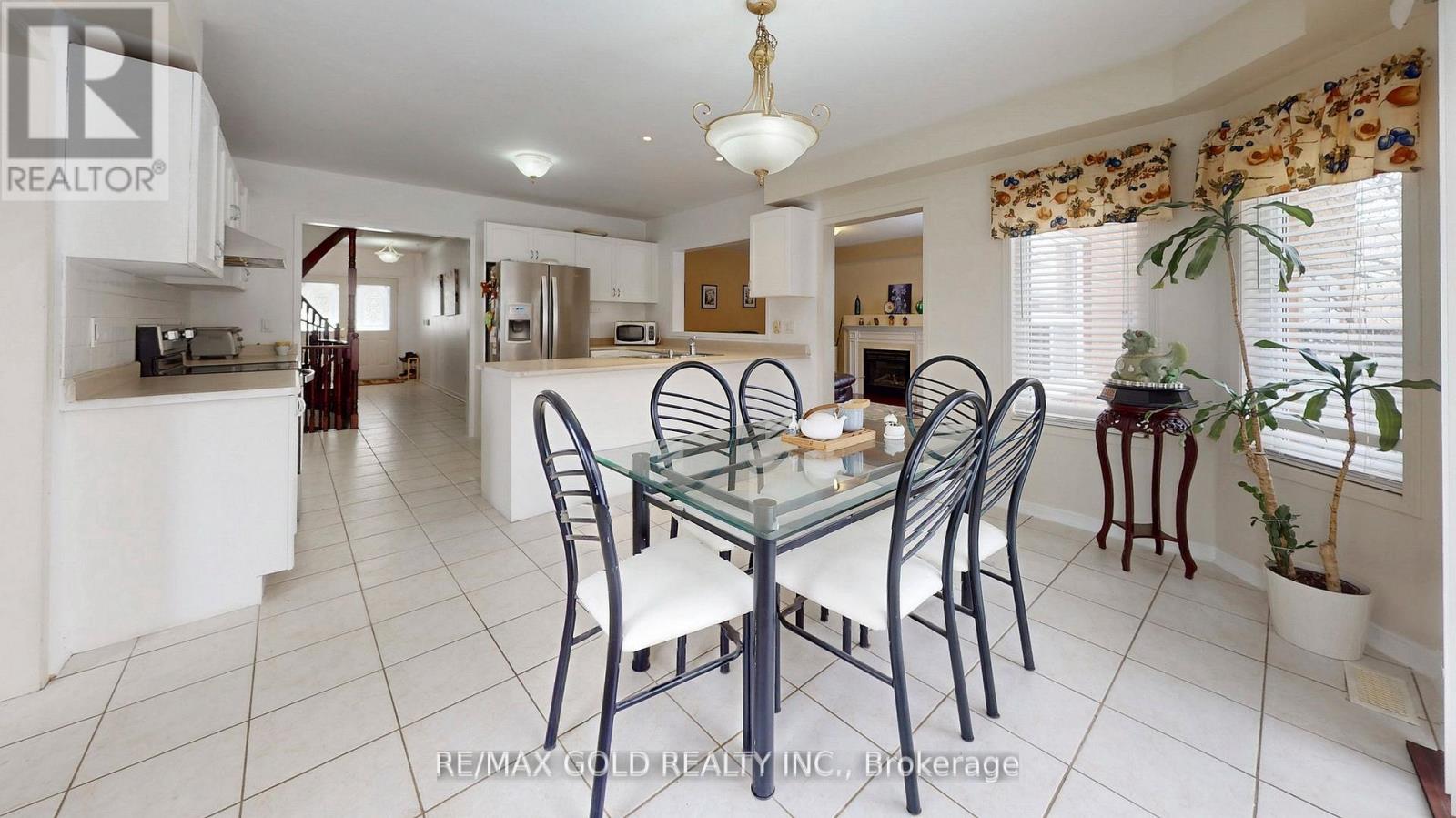 5 Sir David Place, Brampton, Ontario  L7A 2E4 - Photo 15 - W12864322