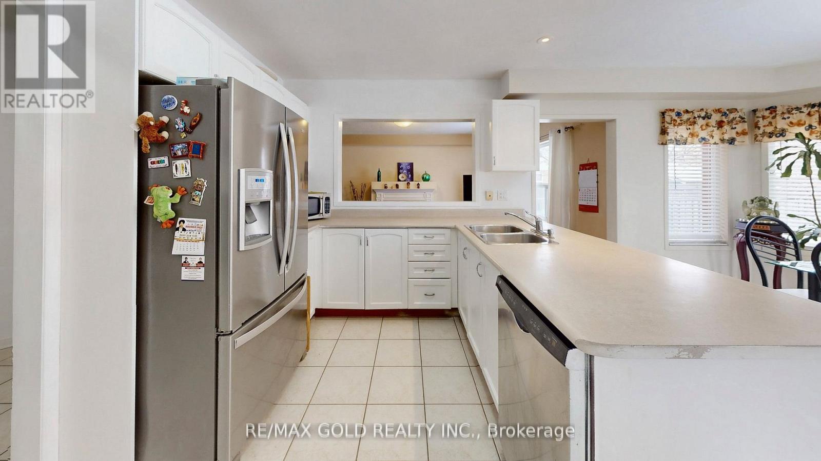 5 Sir David Place, Brampton, Ontario  L7A 2E4 - Photo 17 - W12864322