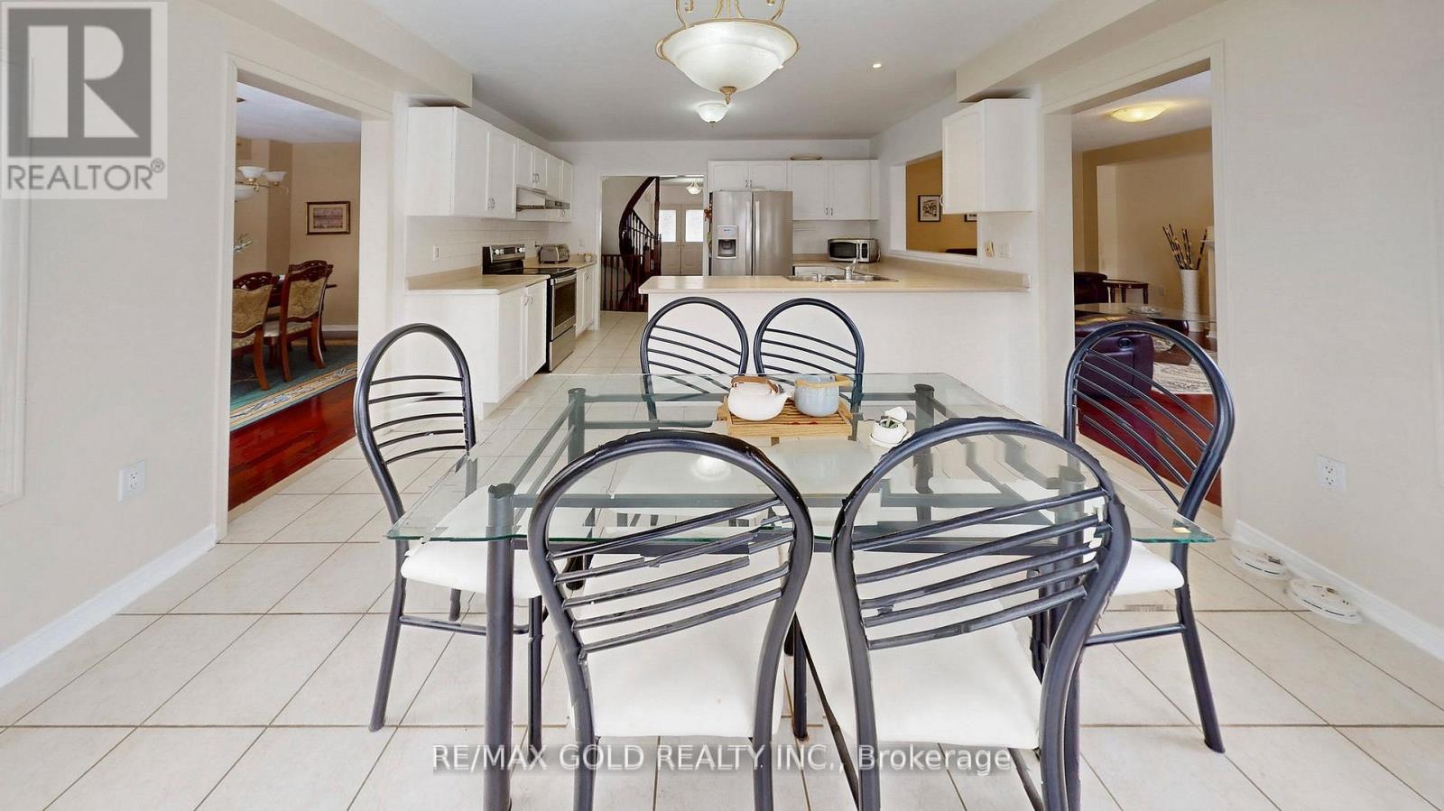 5 Sir David Place, Brampton, Ontario  L7A 2E4 - Photo 23 - W12864322