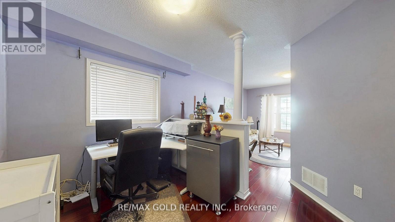 5 Sir David Place, Brampton, Ontario  L7A 2E4 - Photo 9 - W12864322