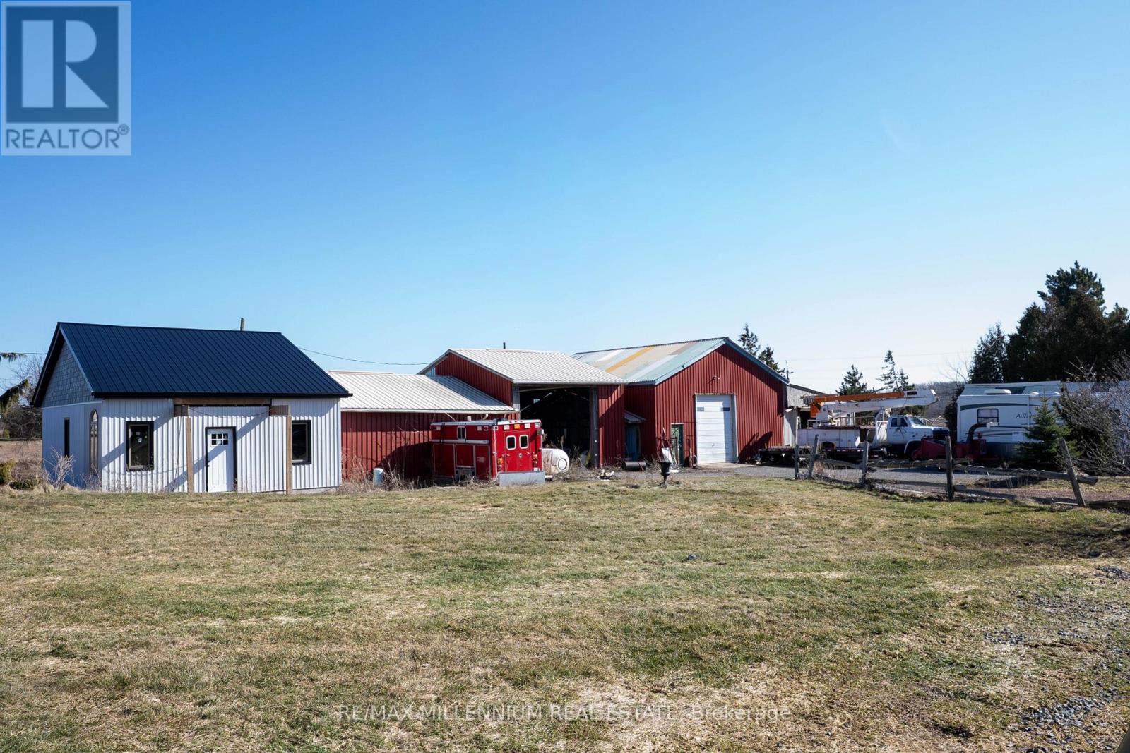 1113 RIDGE ROAD, Hamilton, Ontario