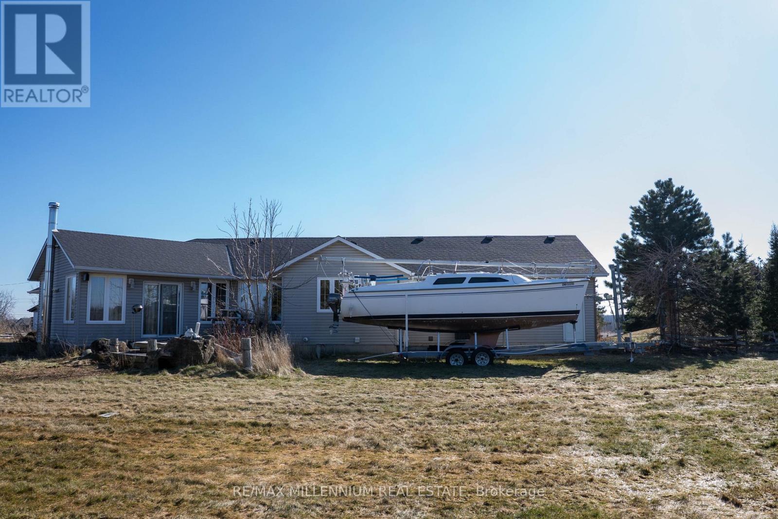 1113 Ridge Road, Hamilton, Ontario  L8J 2X5 - Photo 3 - X12864274