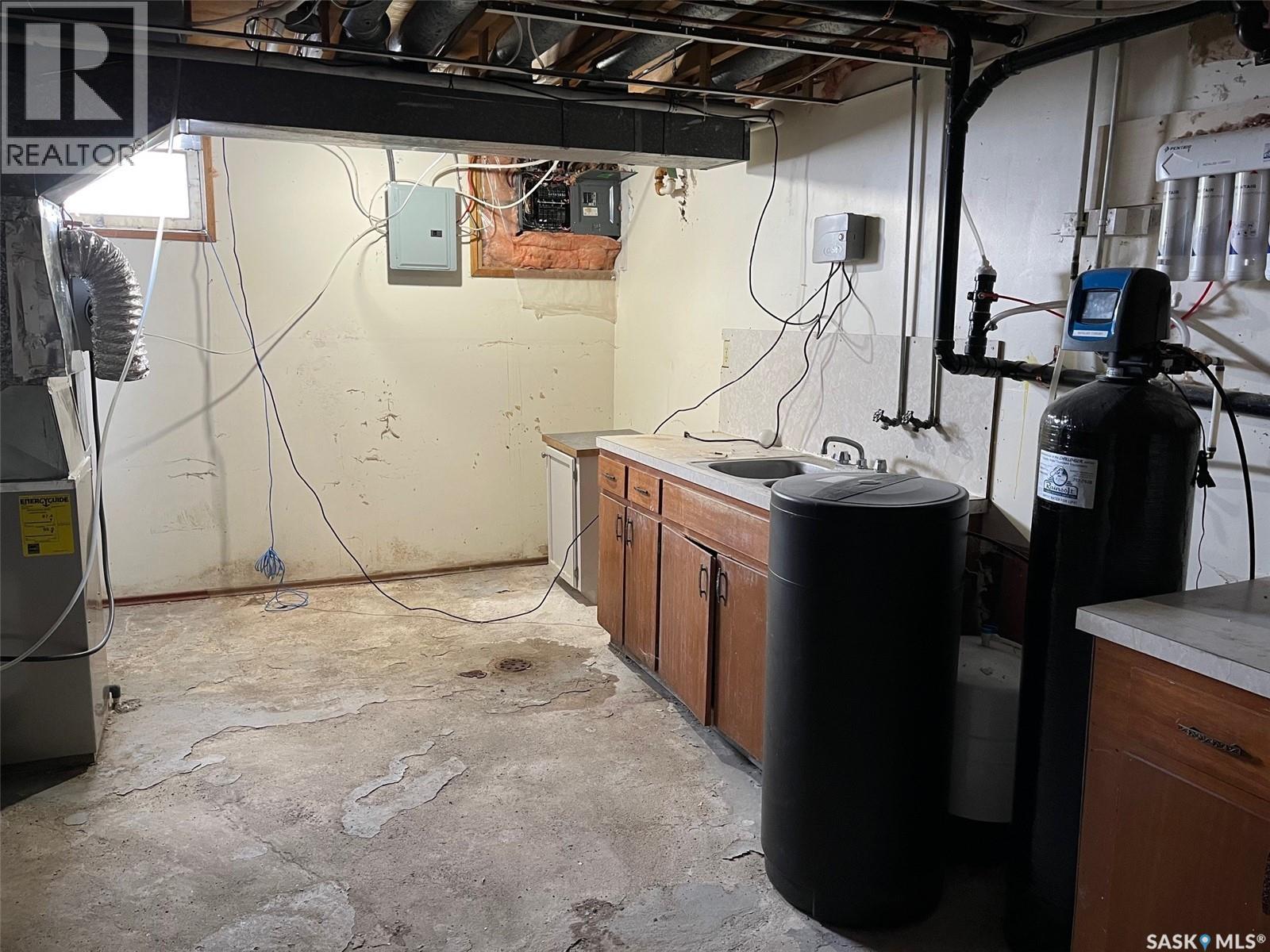 404 Central Avenue, Montmartre, Saskatchewan  S0G 3M0 - Photo 24 - SK025438