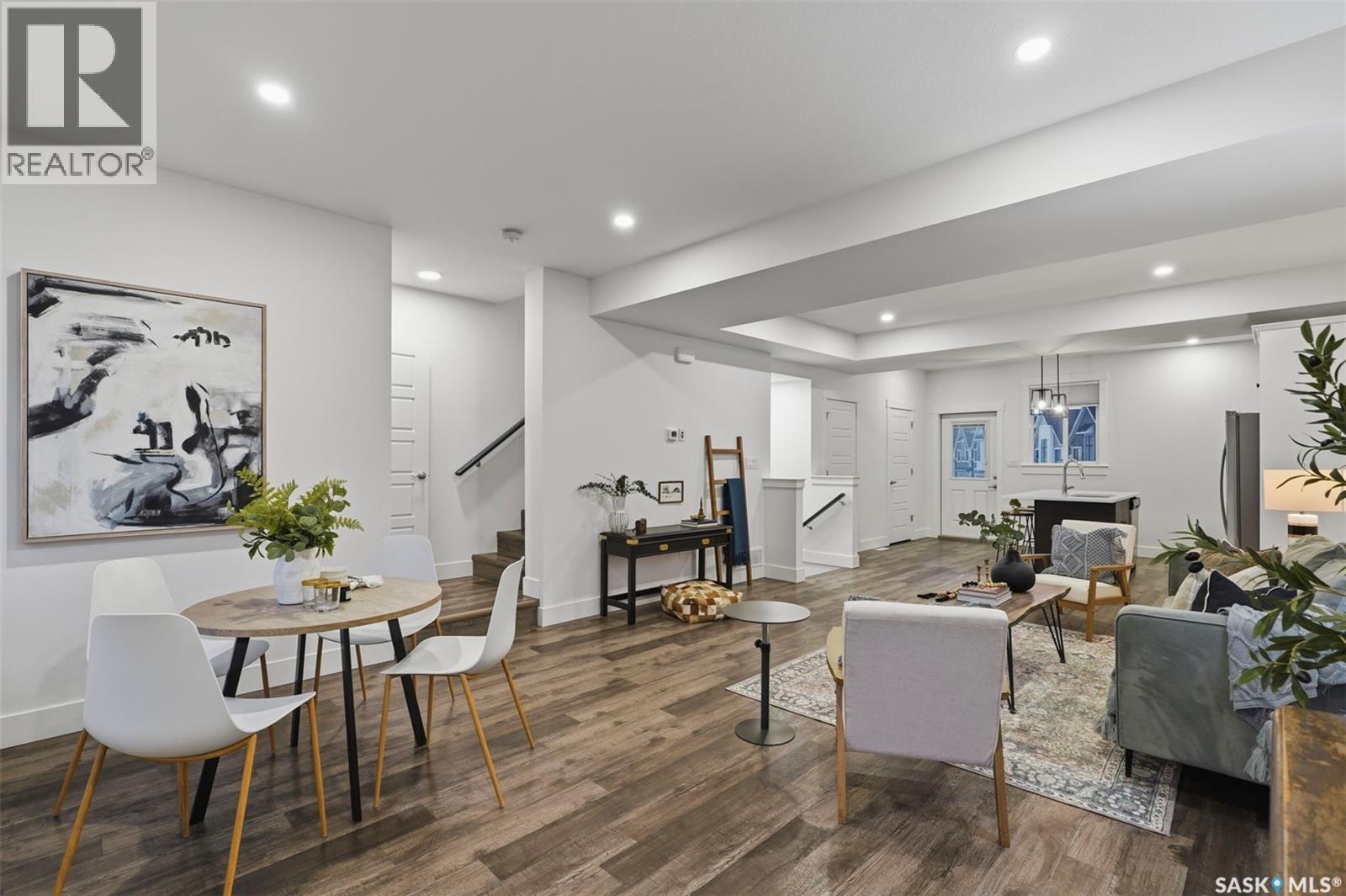 47 900 St Andrews Lane, Warman, Saskatchewan  S0K 4S4 - Photo 2 - SK027163