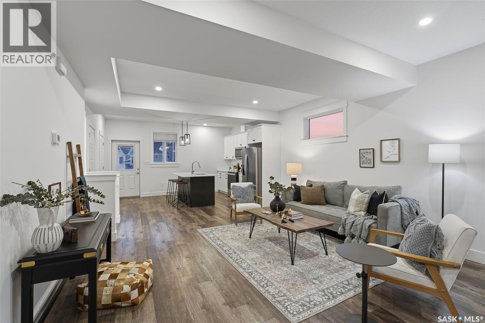 47 900 St Andrews Lane, Warman, Saskatchewan  S0K 4S4 - Photo 3 - SK027163