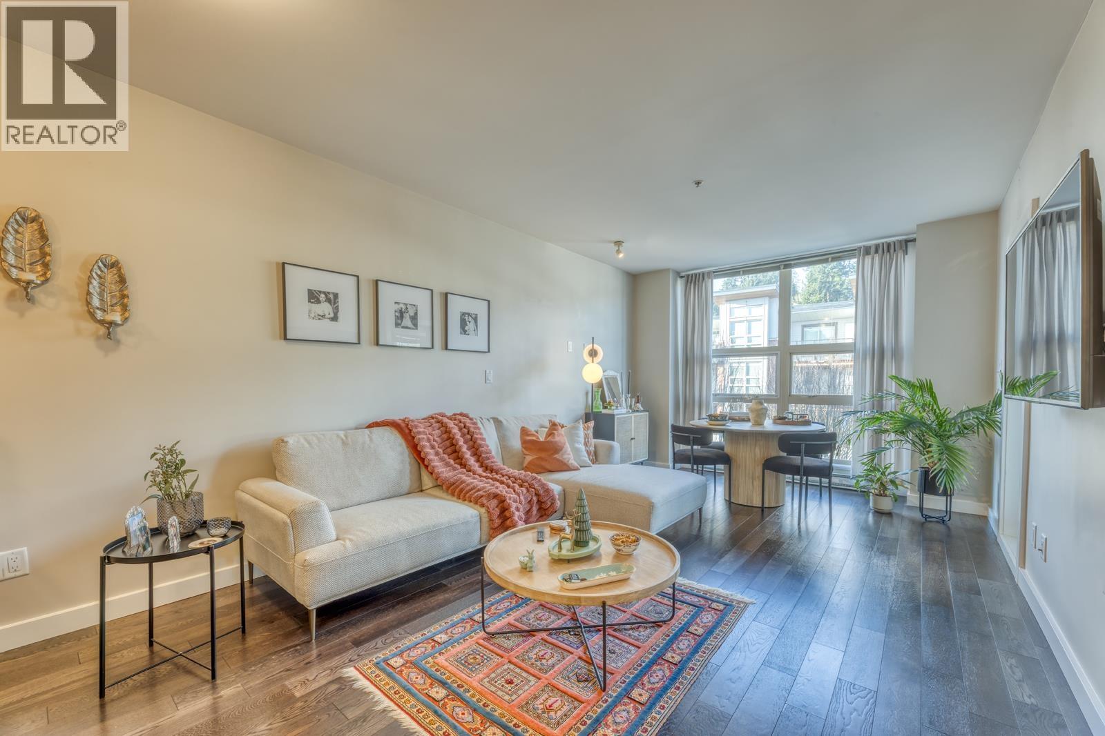 302 1182 W 16th Street, North Vancouver, British Columbia  V7P 0B3 - Photo 2 - R3097935