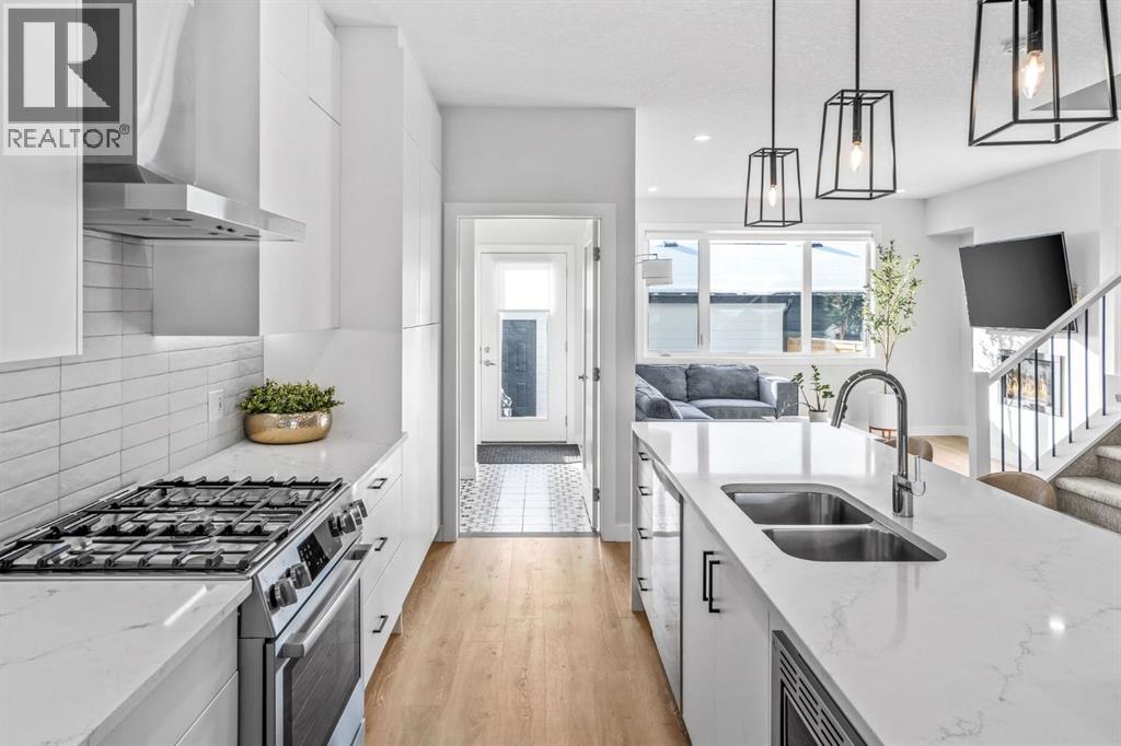 914 Harmony Parade, Rural Rocky View County, Alberta  T3Z 0H1 - Photo 9 - A2280153