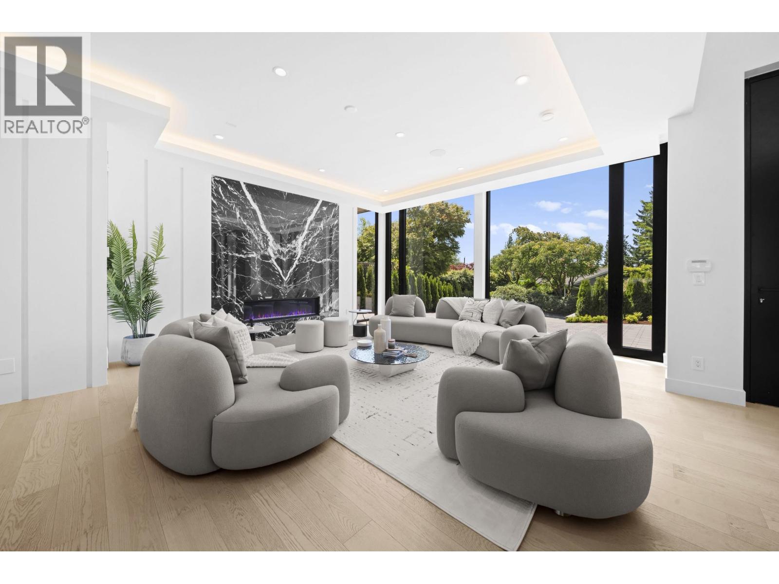 680 Westhyde Place, North Vancouver, British Columbia  V7N 2Y4 - Photo 9 - R3036056