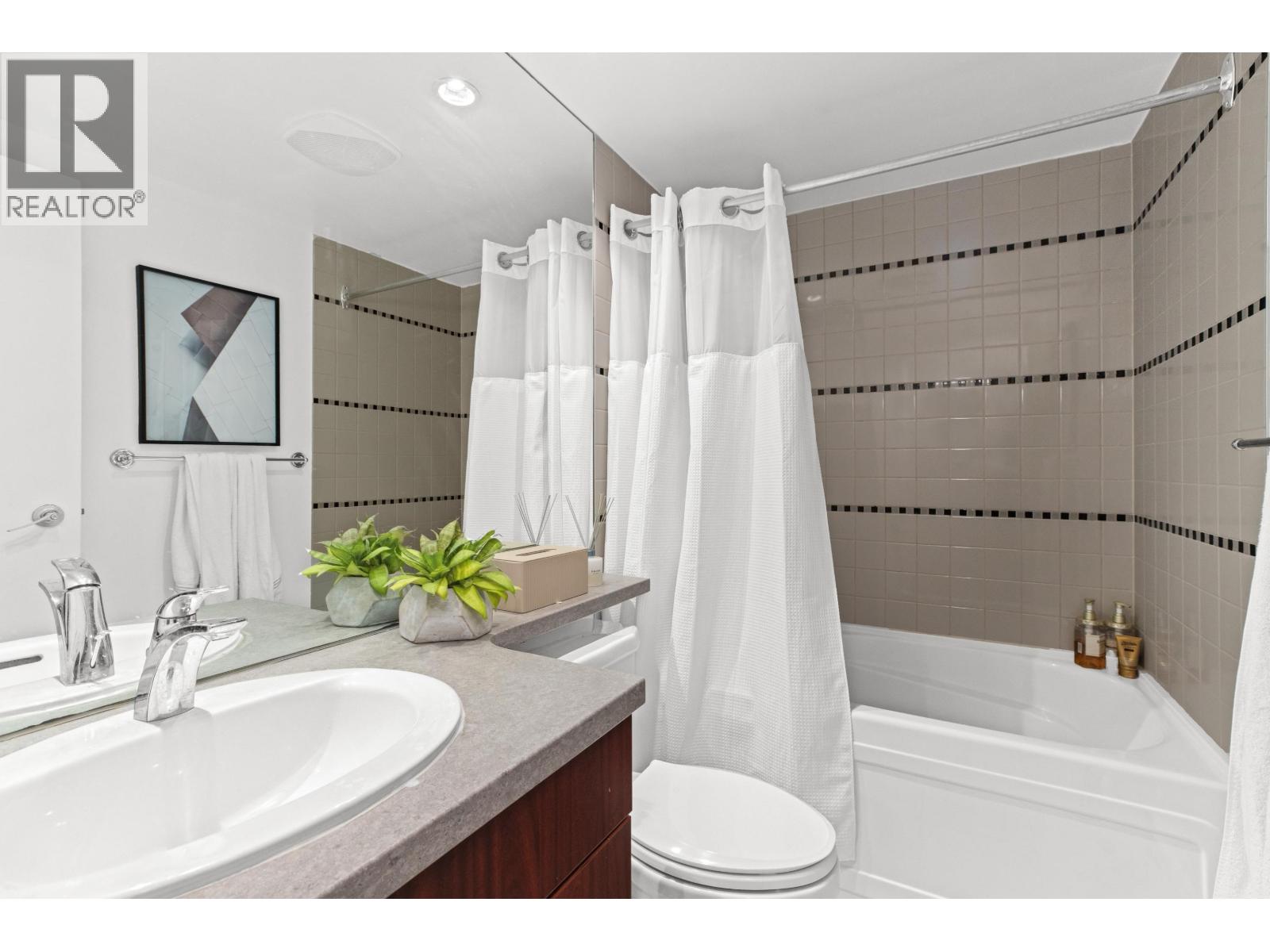 1507 1033 Marinaside Crescent, Vancouver, British Columbia  V6Z 3A3 - Photo 15 - R3094014