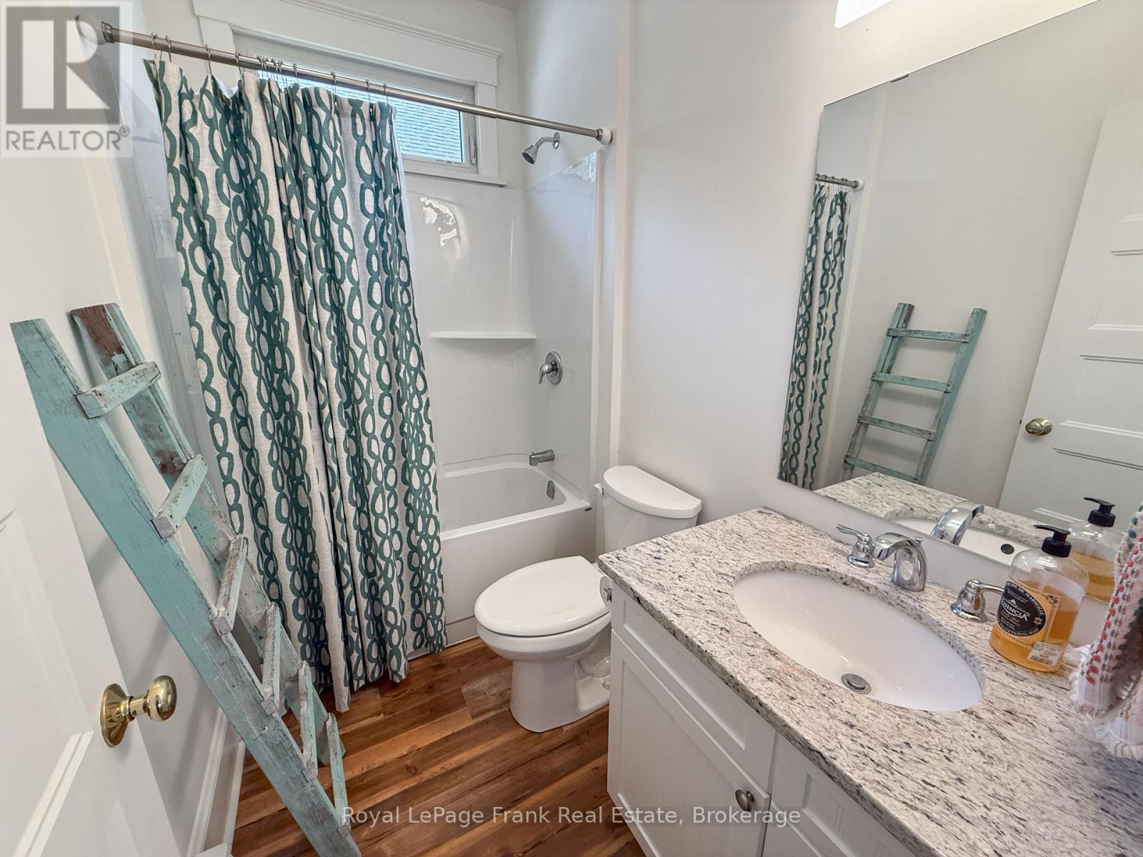 215 - 5 Hollow Lane, Prince Edward County, Ontario  K0K 1P0 - Photo 21 - X12657852