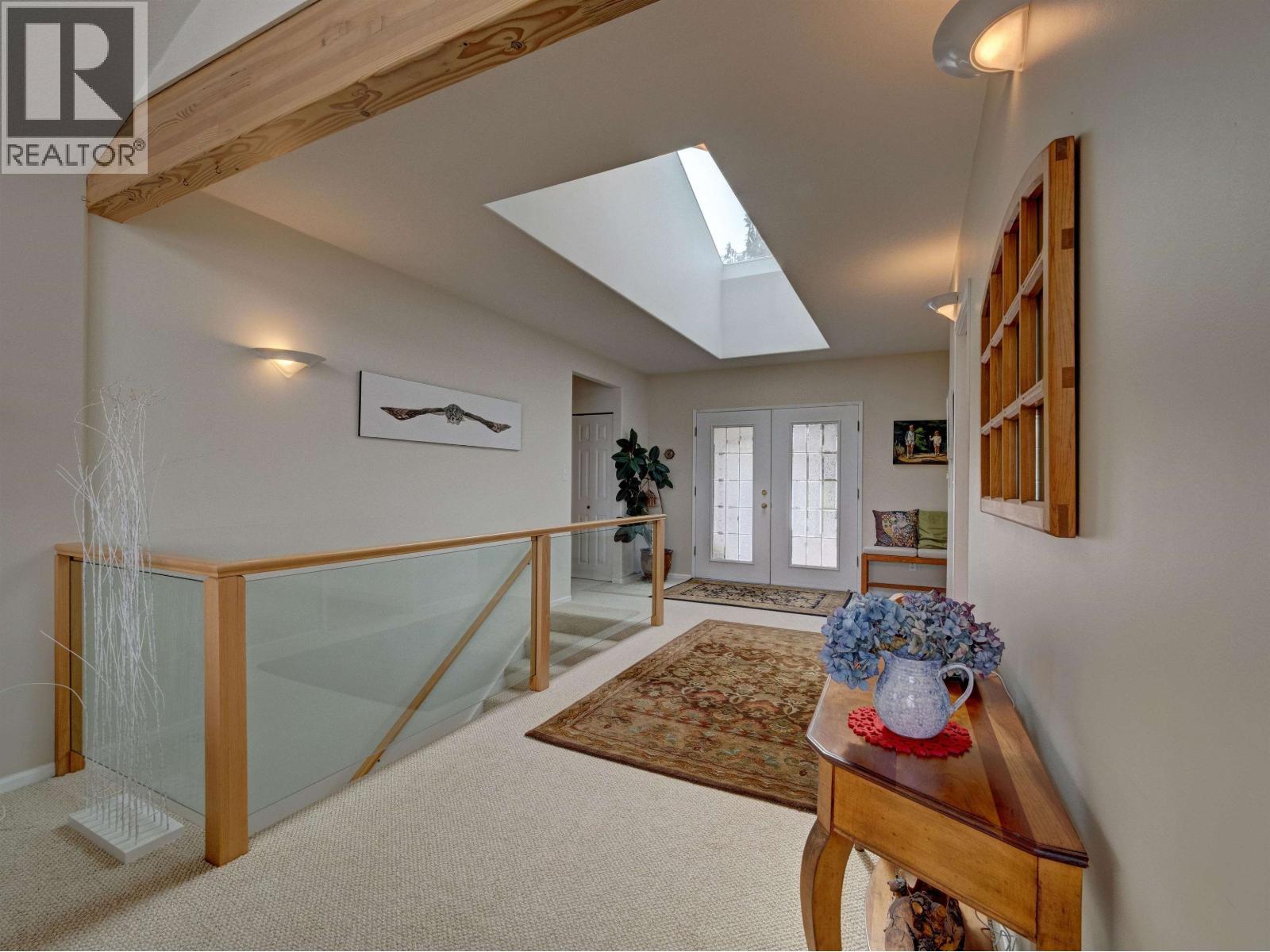 6484 N Gale Avenue, Sechelt, British Columbia  V7Z 0L1 - Photo 13 - R3097899